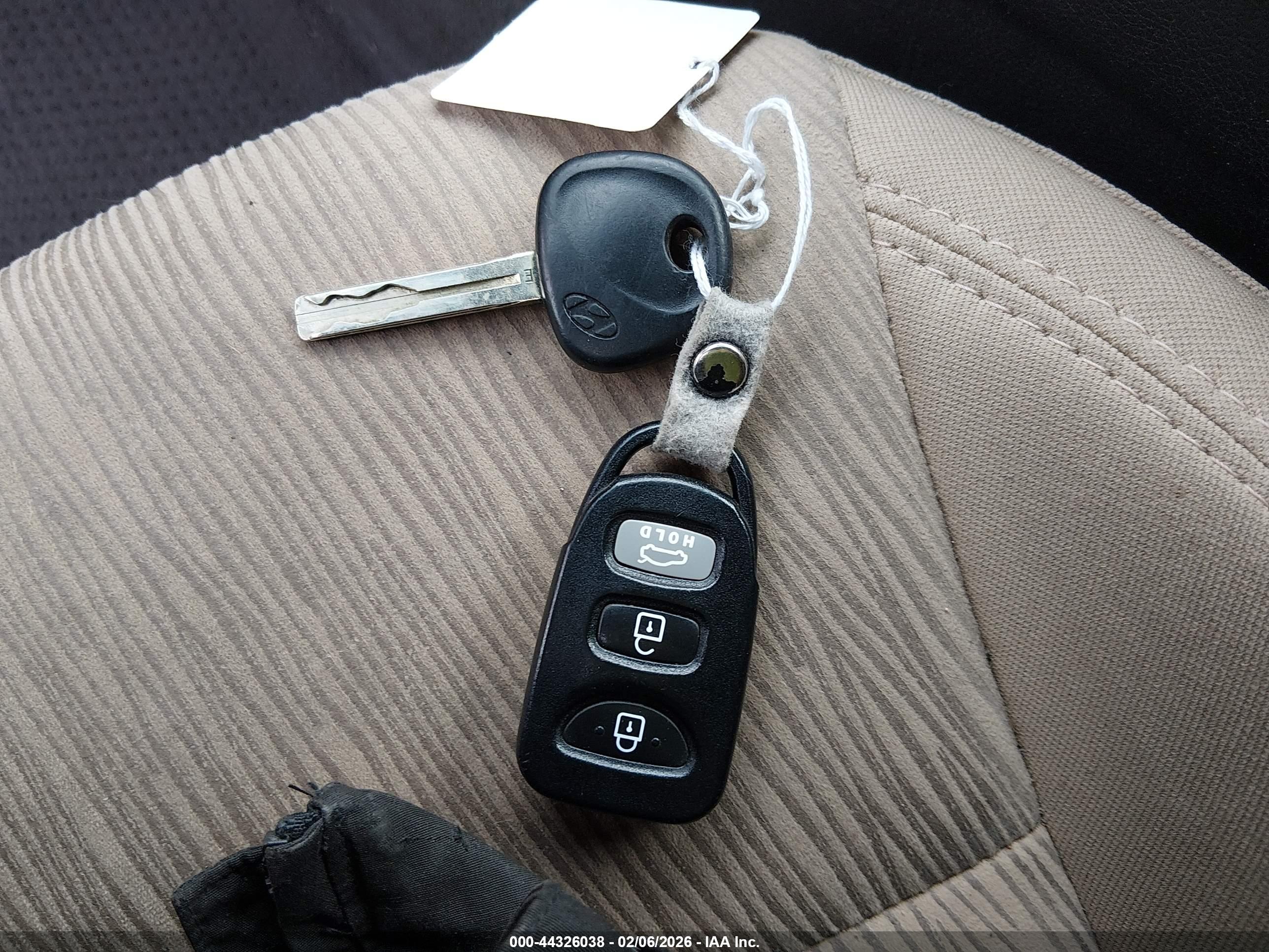 HYUNDAI SONATA image 11