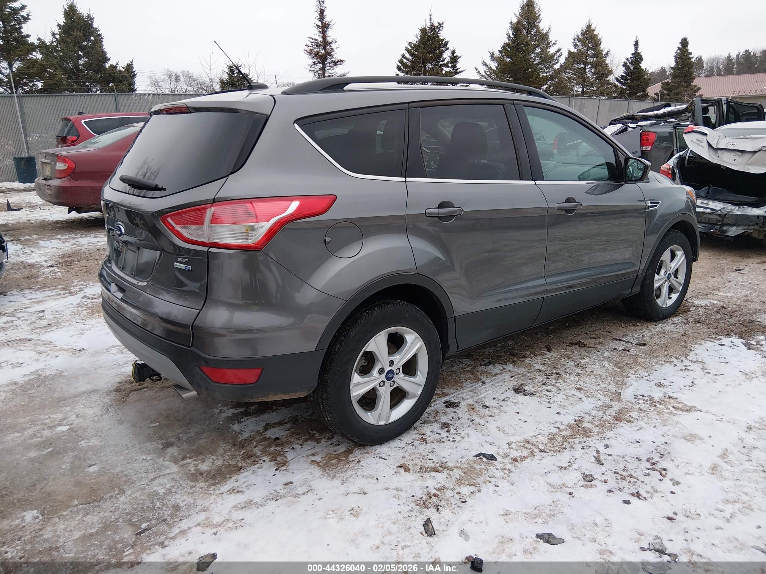 FORD ESCAPE image 4