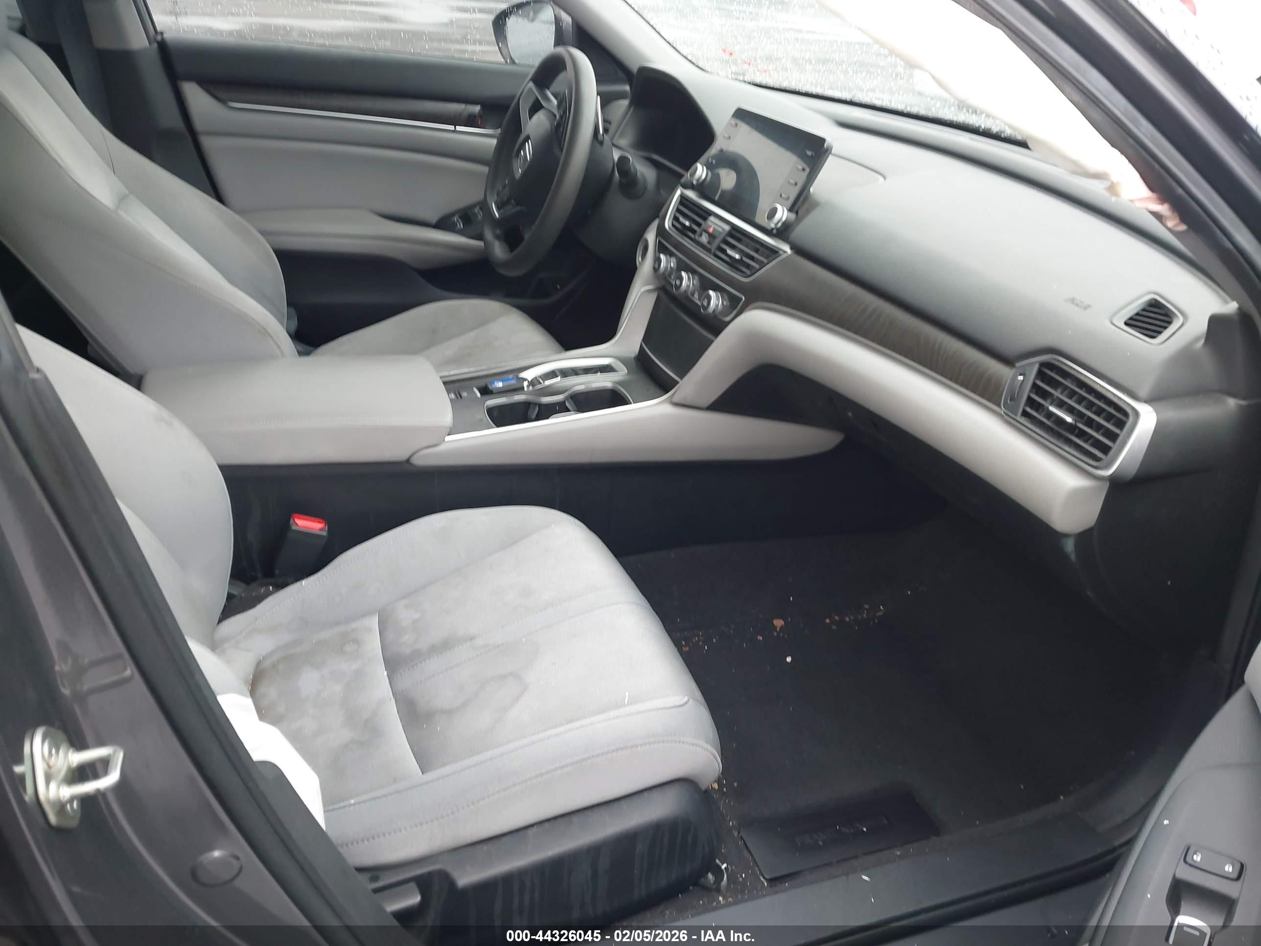 HONDA ACCORD image 5