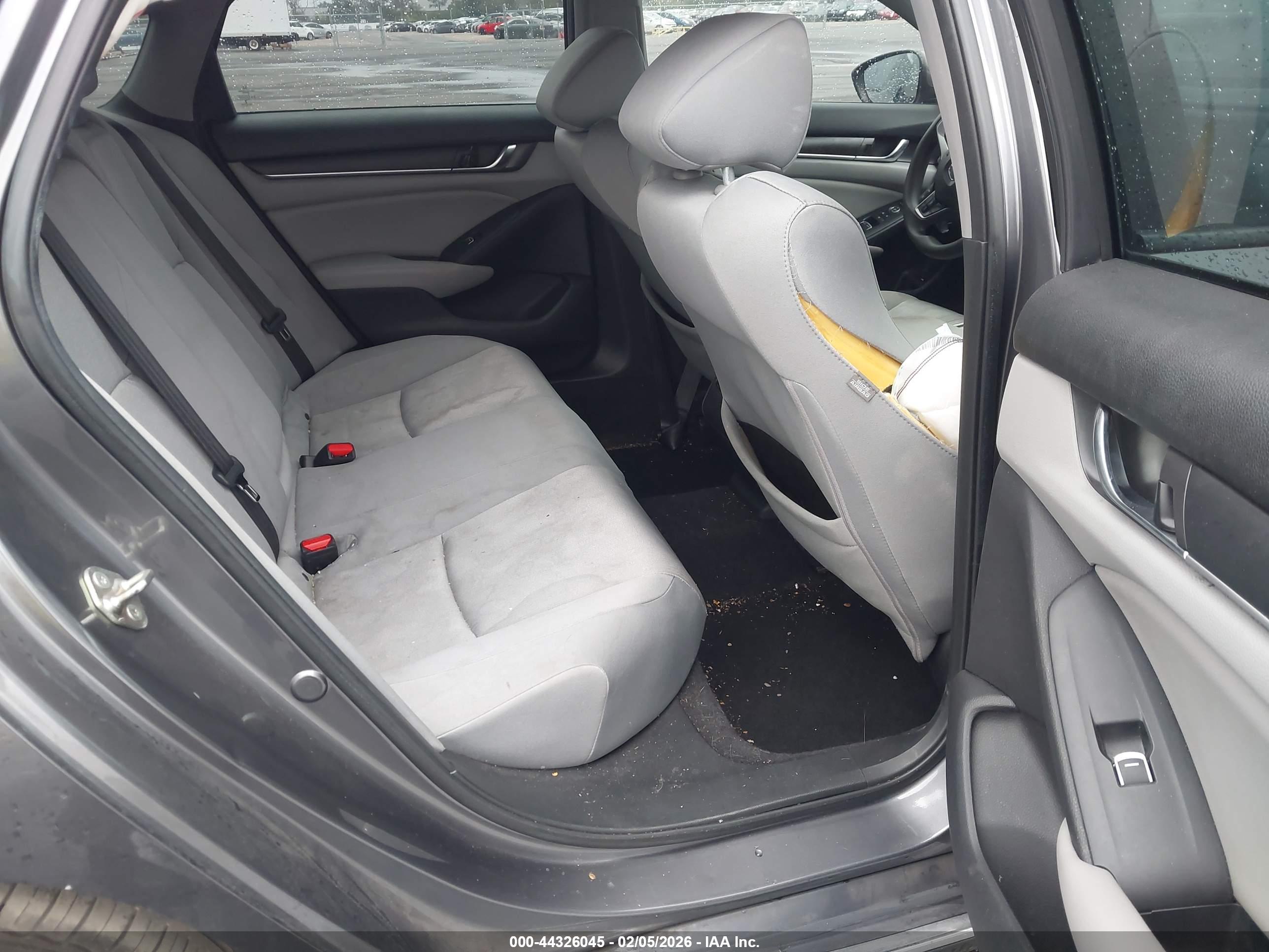 HONDA ACCORD image 8