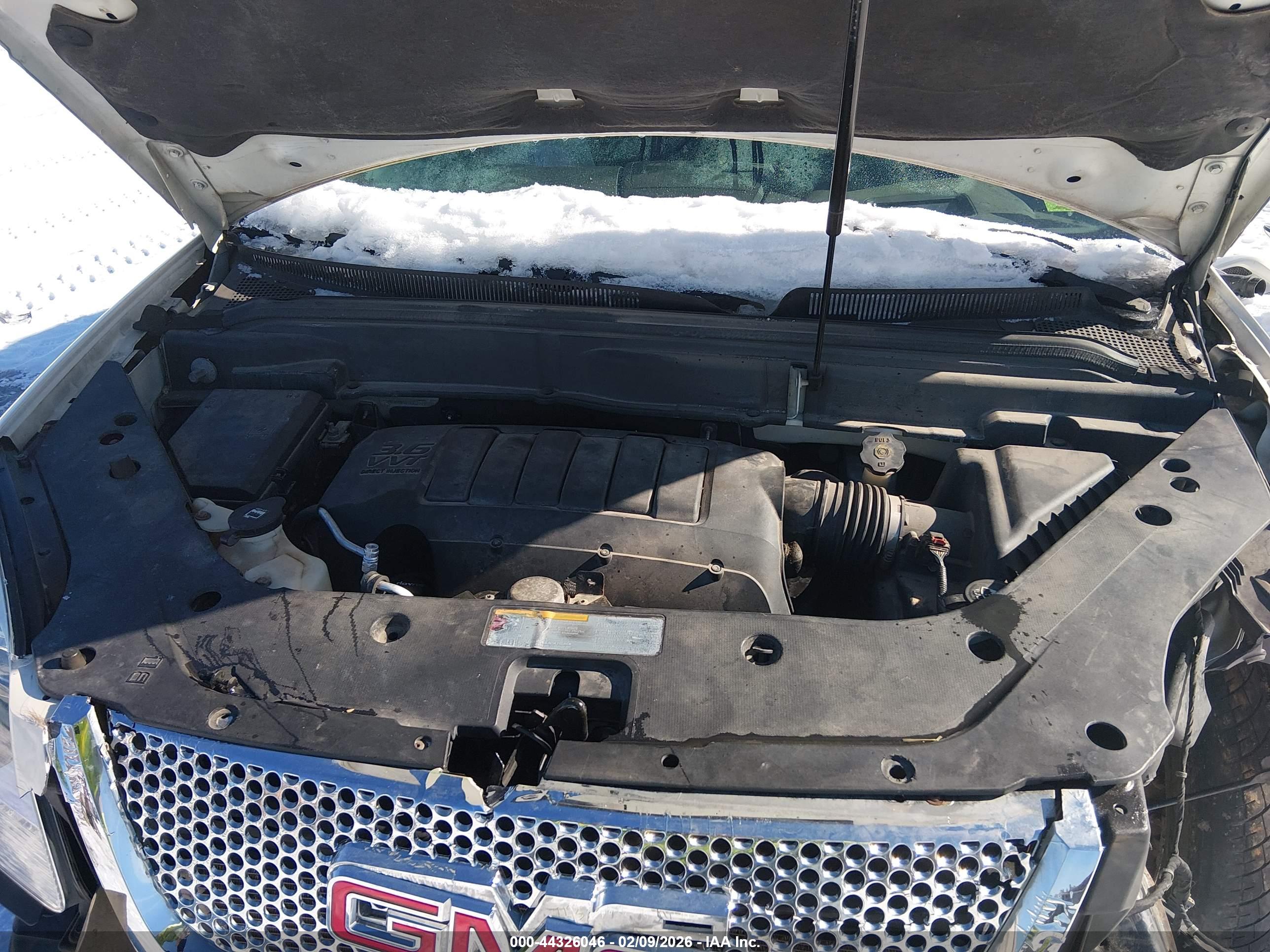 GMC ACADIA image 10