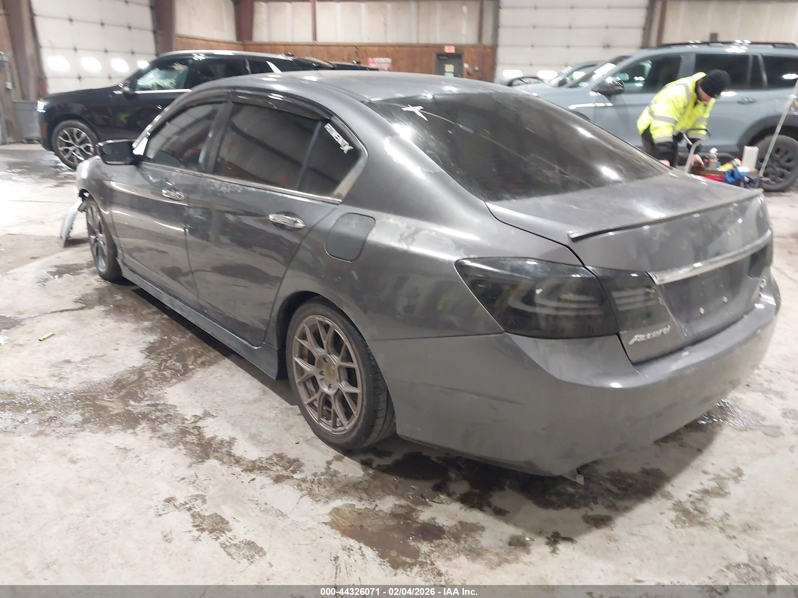 HONDA ACCORD image 3