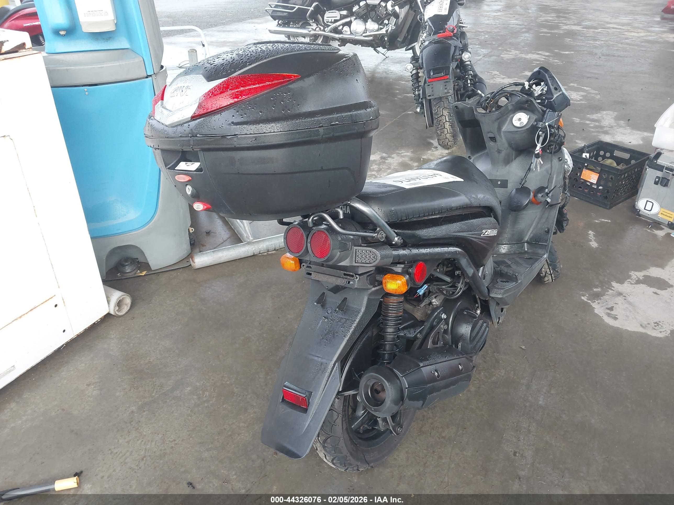 YAMAHA YW125 image 4