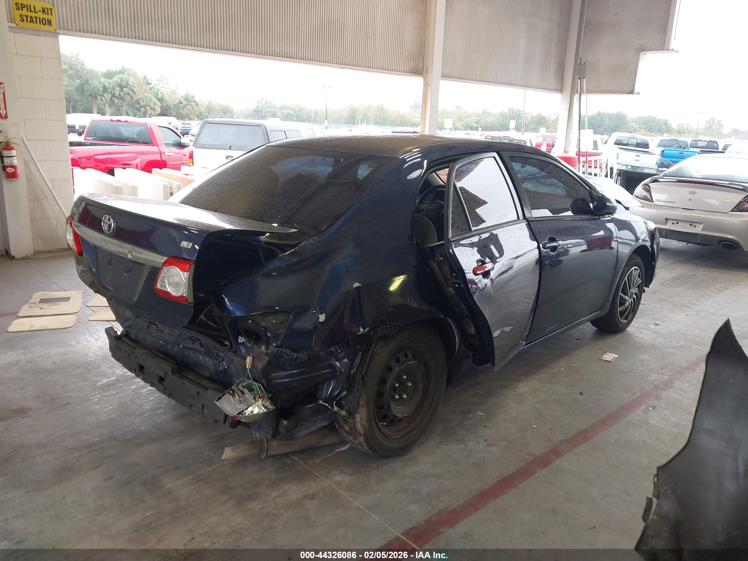 TOYOTA COROLLA image 4