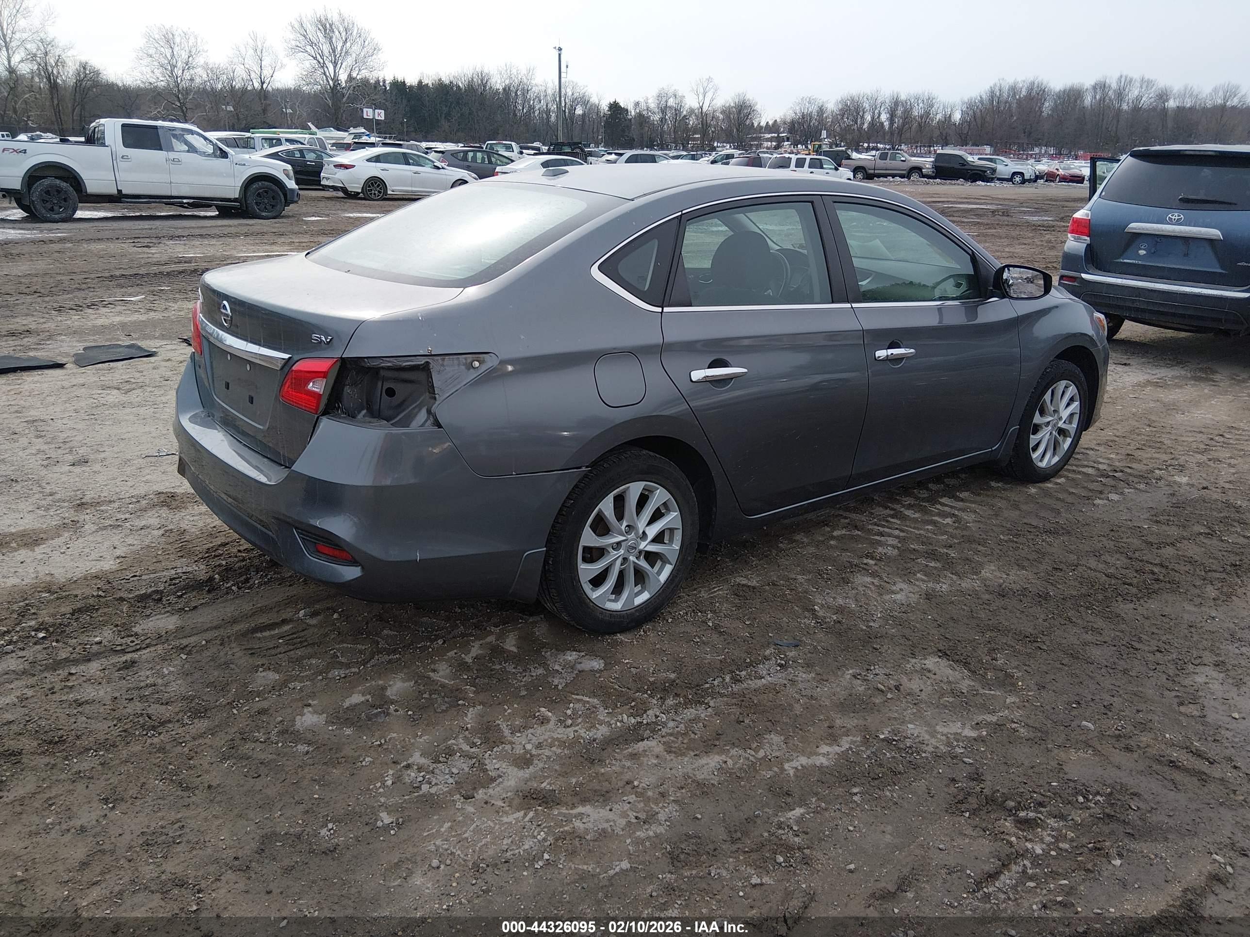 NISSAN SENTRA image 4