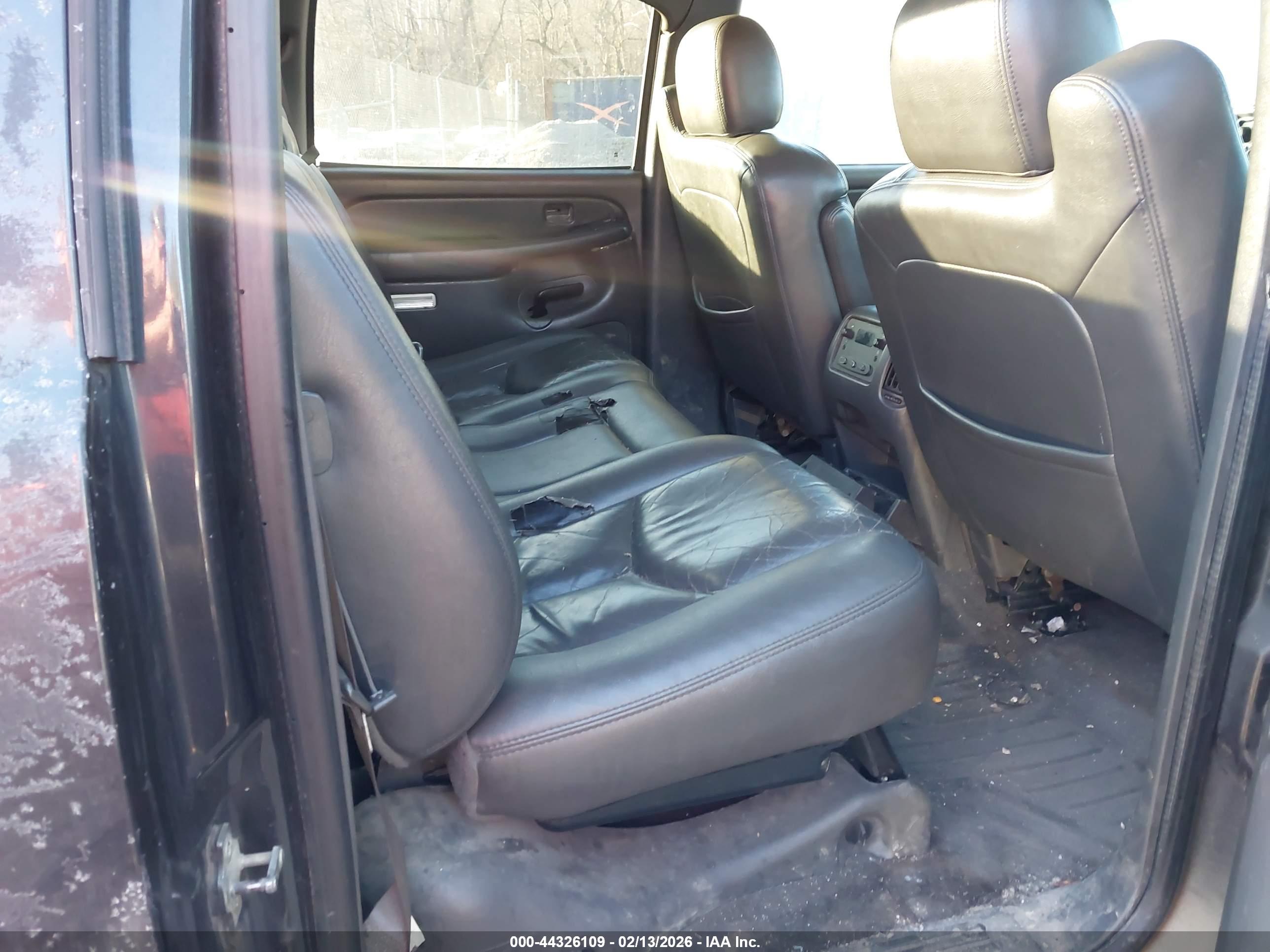 CHEVROLET AVALANCHE image 8