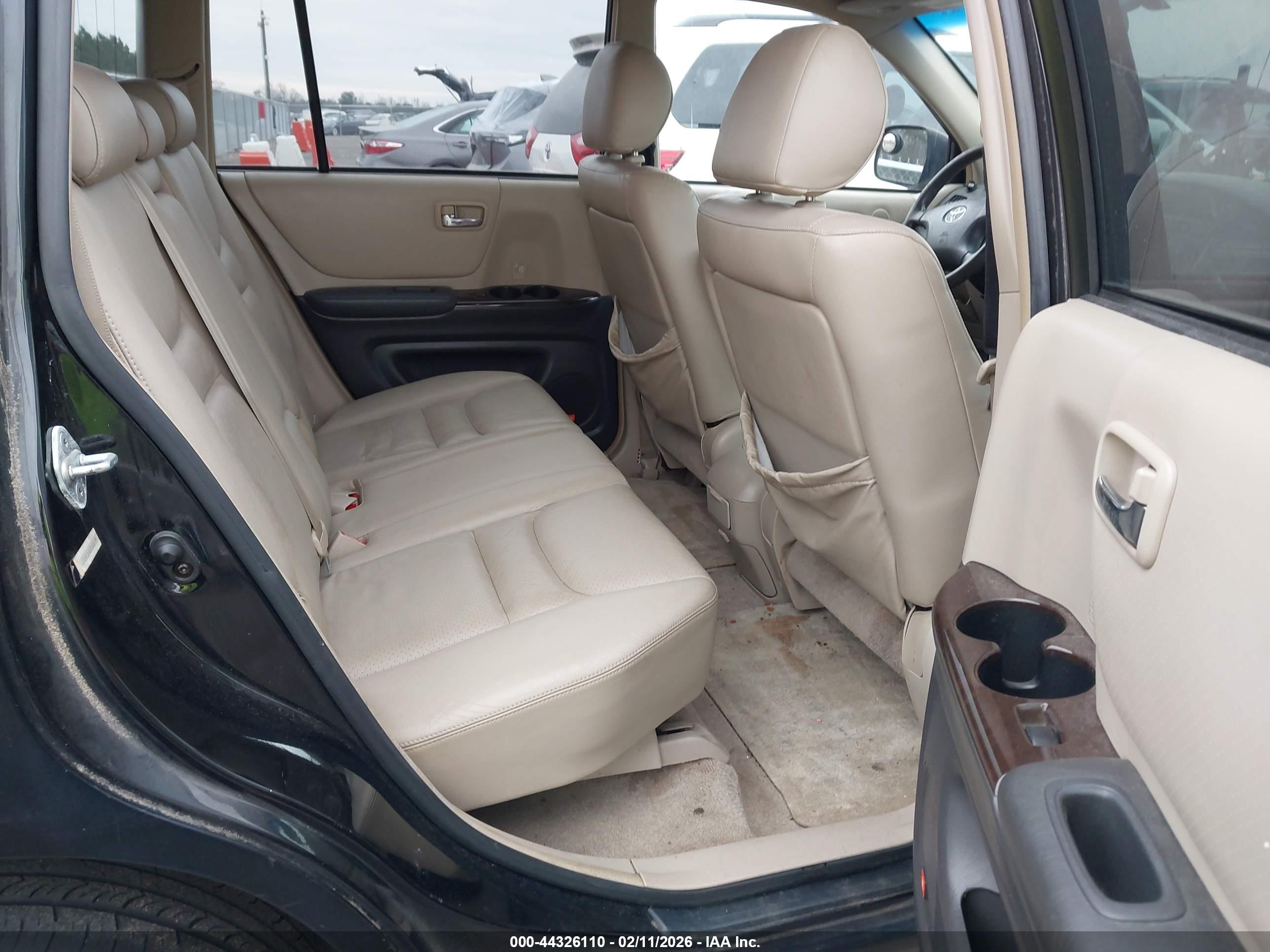 TOYOTA HIGHLANDER image 8