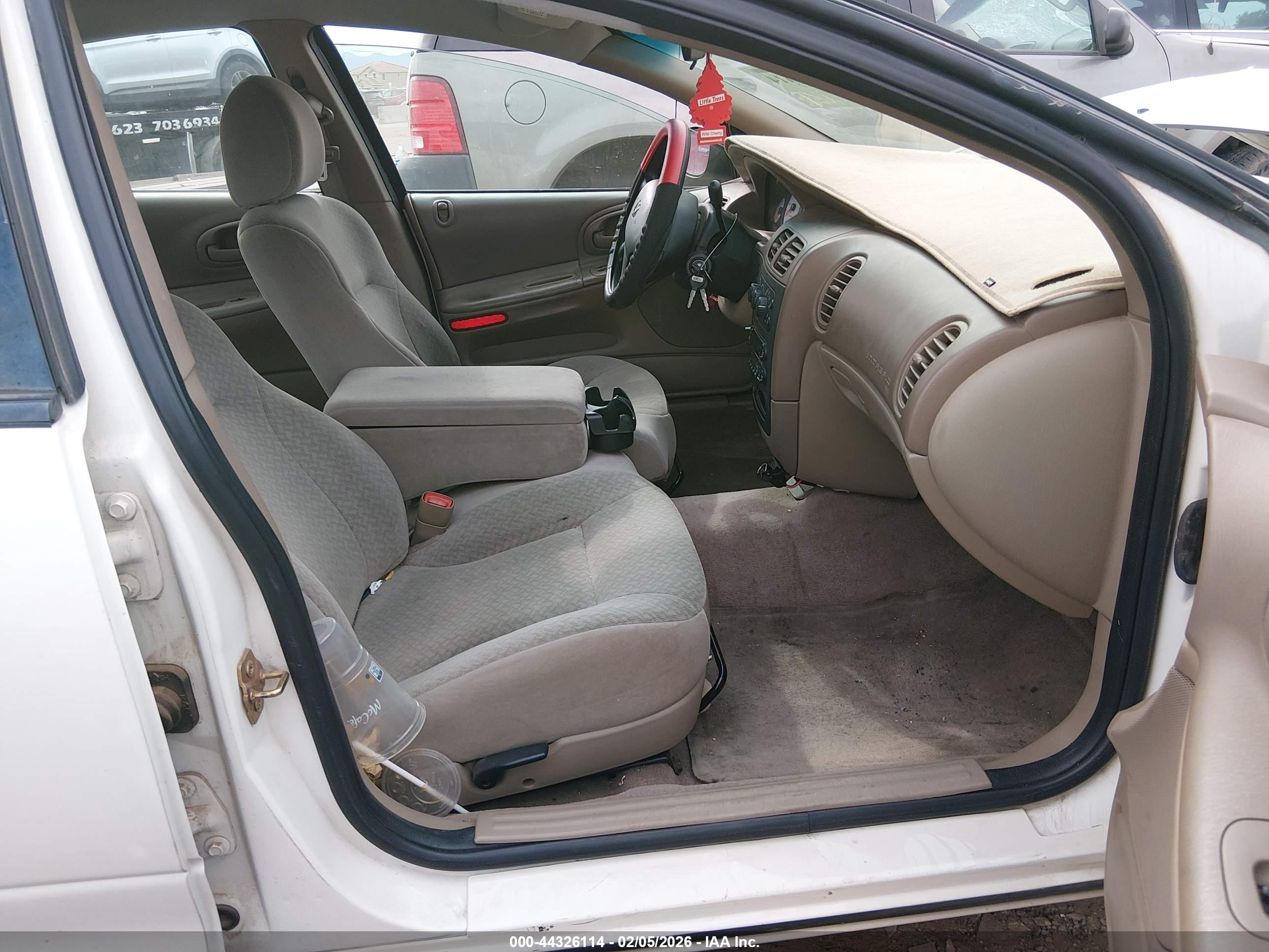 DODGE INTREPID image 5