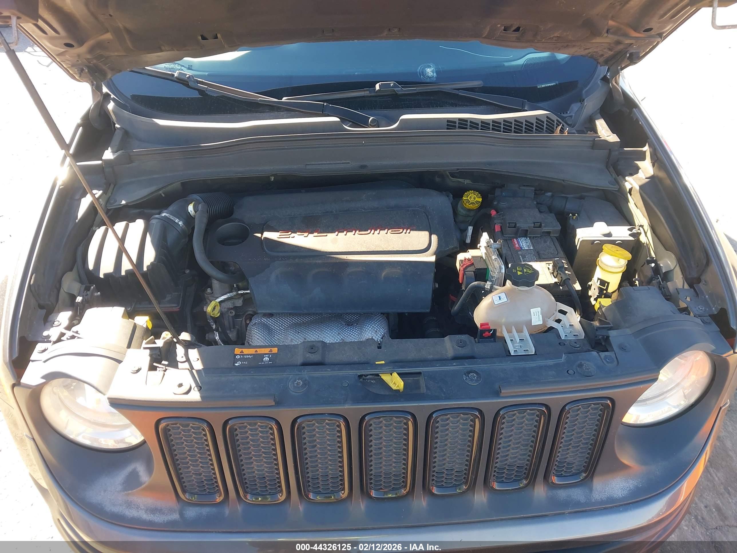 JEEP RENEGADE image 10