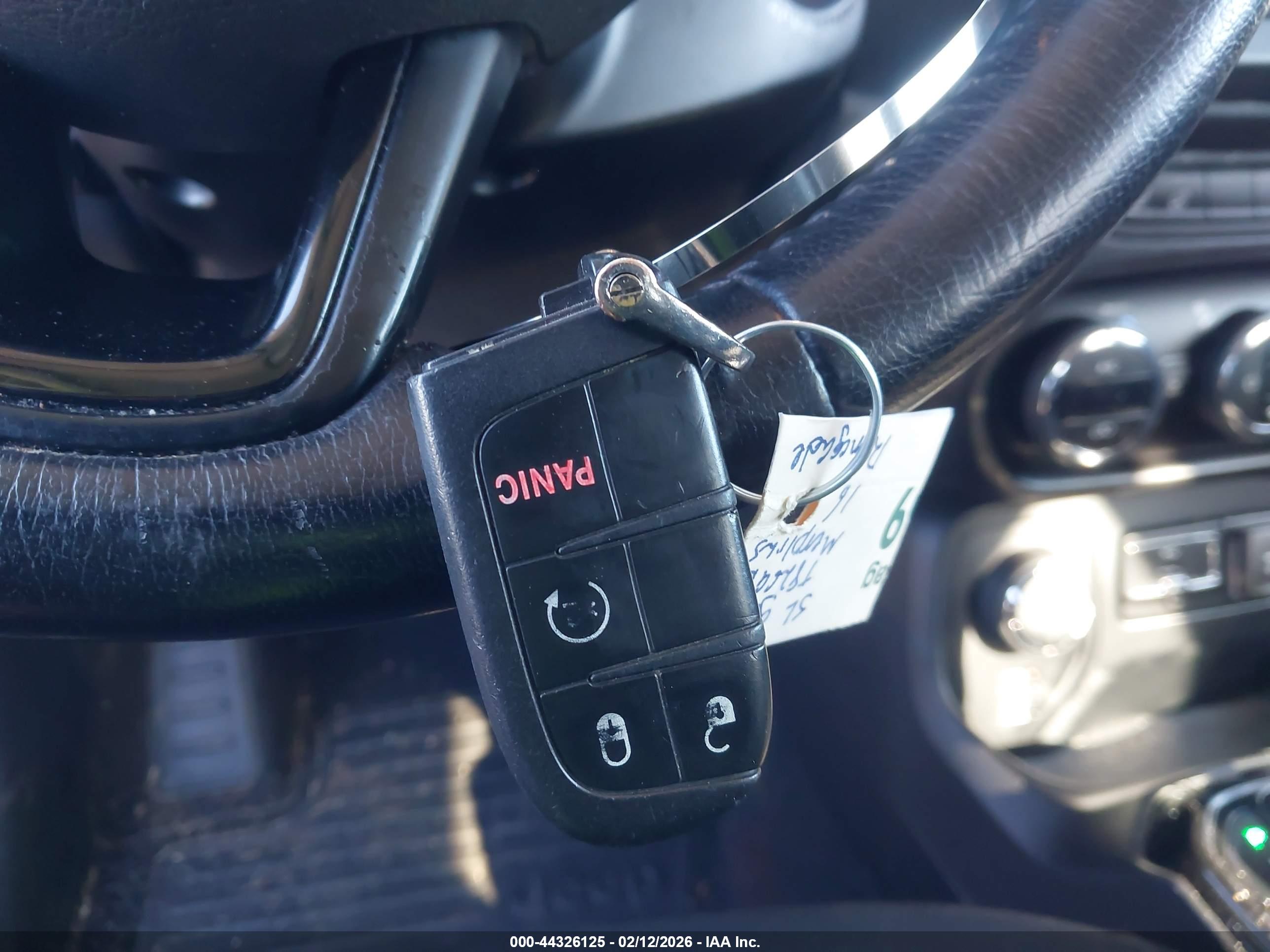 JEEP RENEGADE image 11