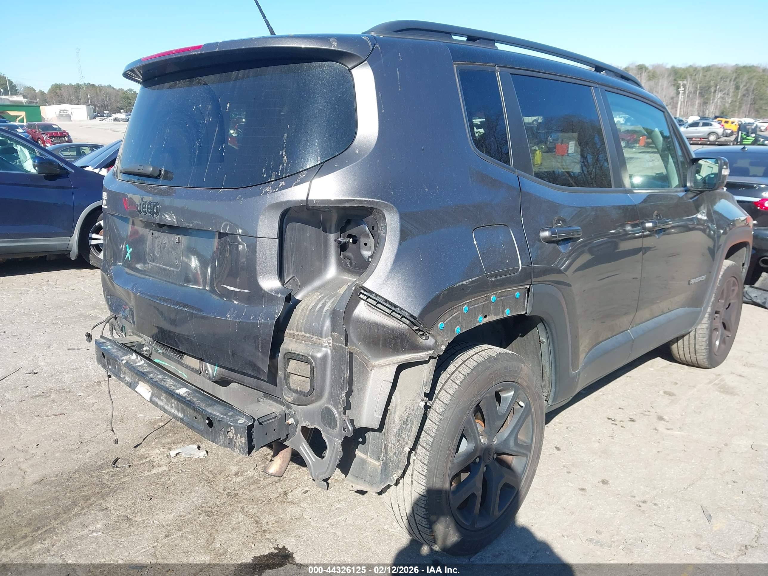 JEEP RENEGADE image 6