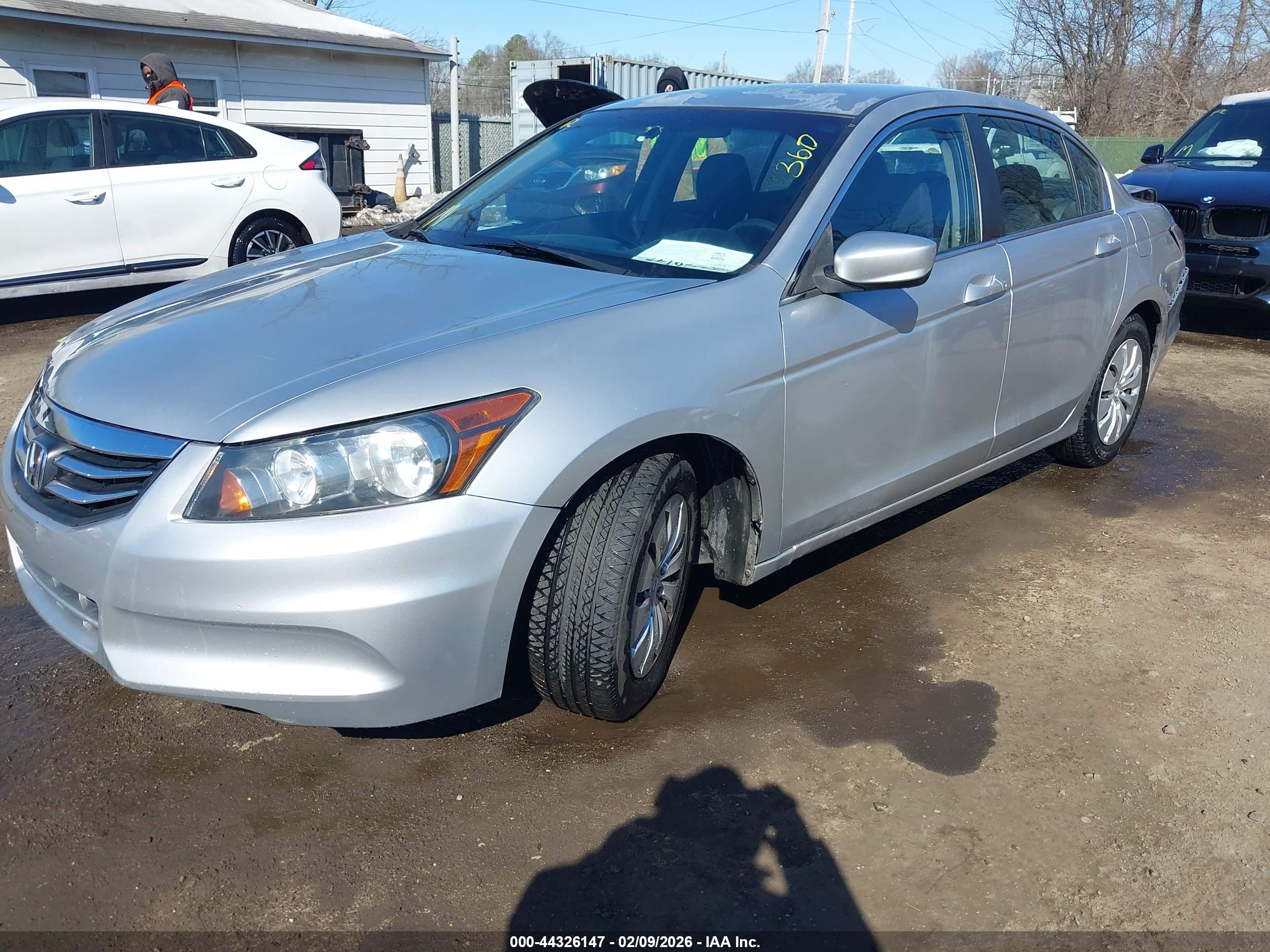 HONDA ACCORD image 2