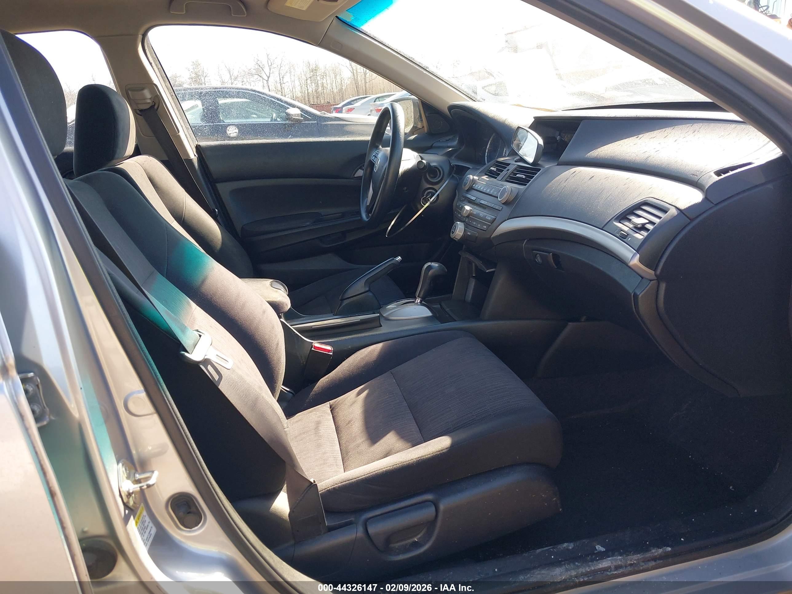HONDA ACCORD image 5