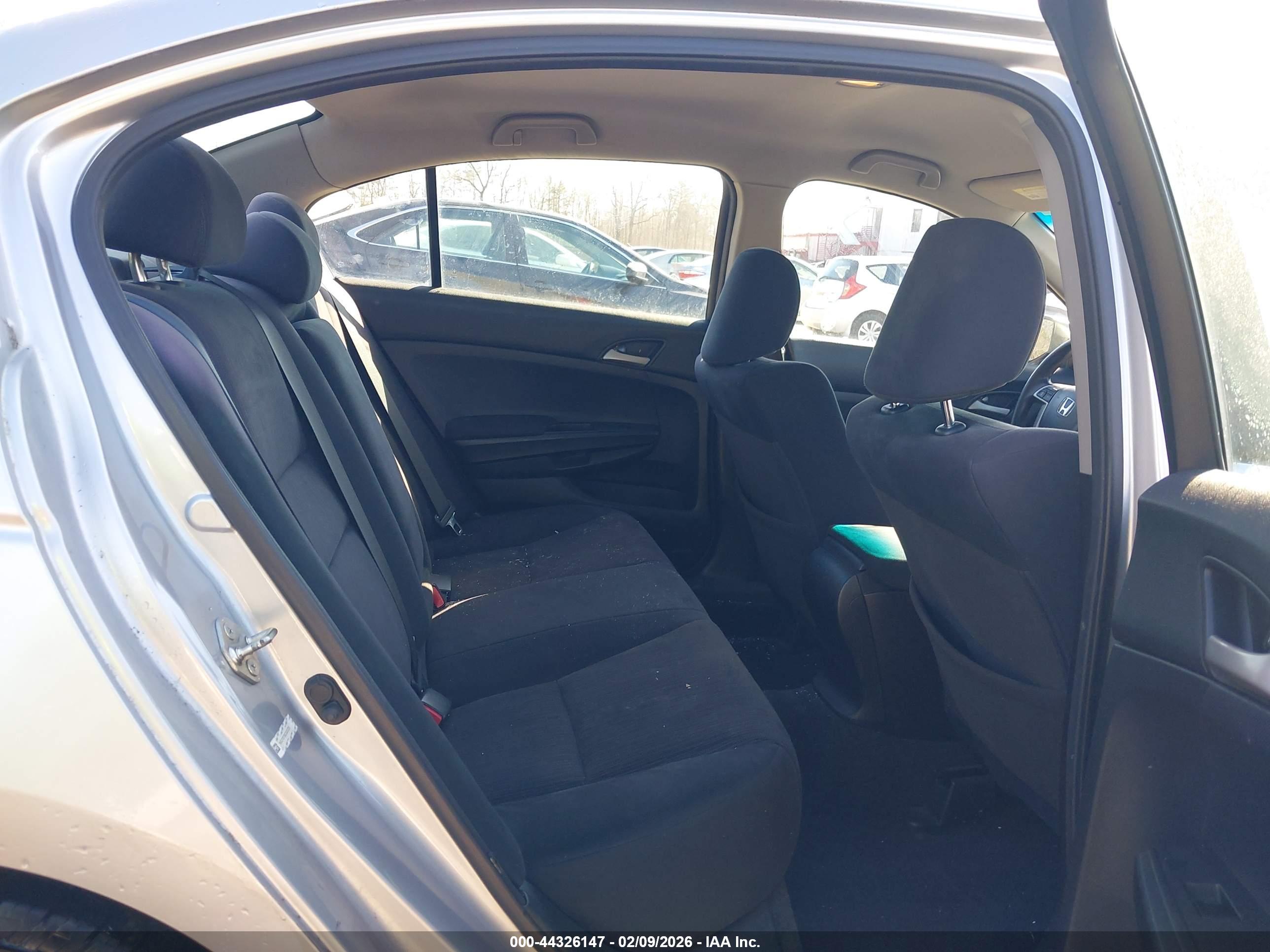 HONDA ACCORD image 8
