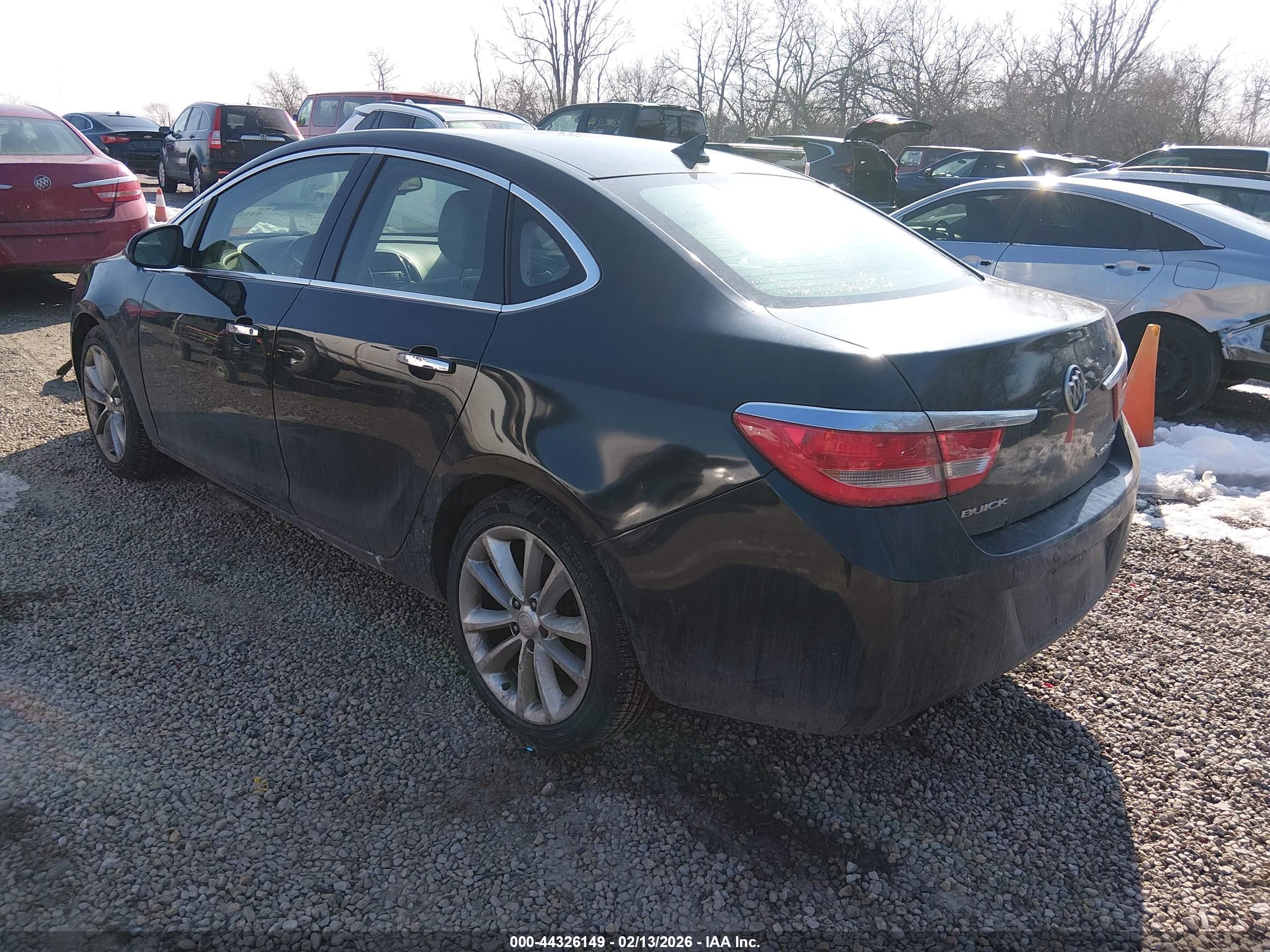 BUICK VERANO image 3