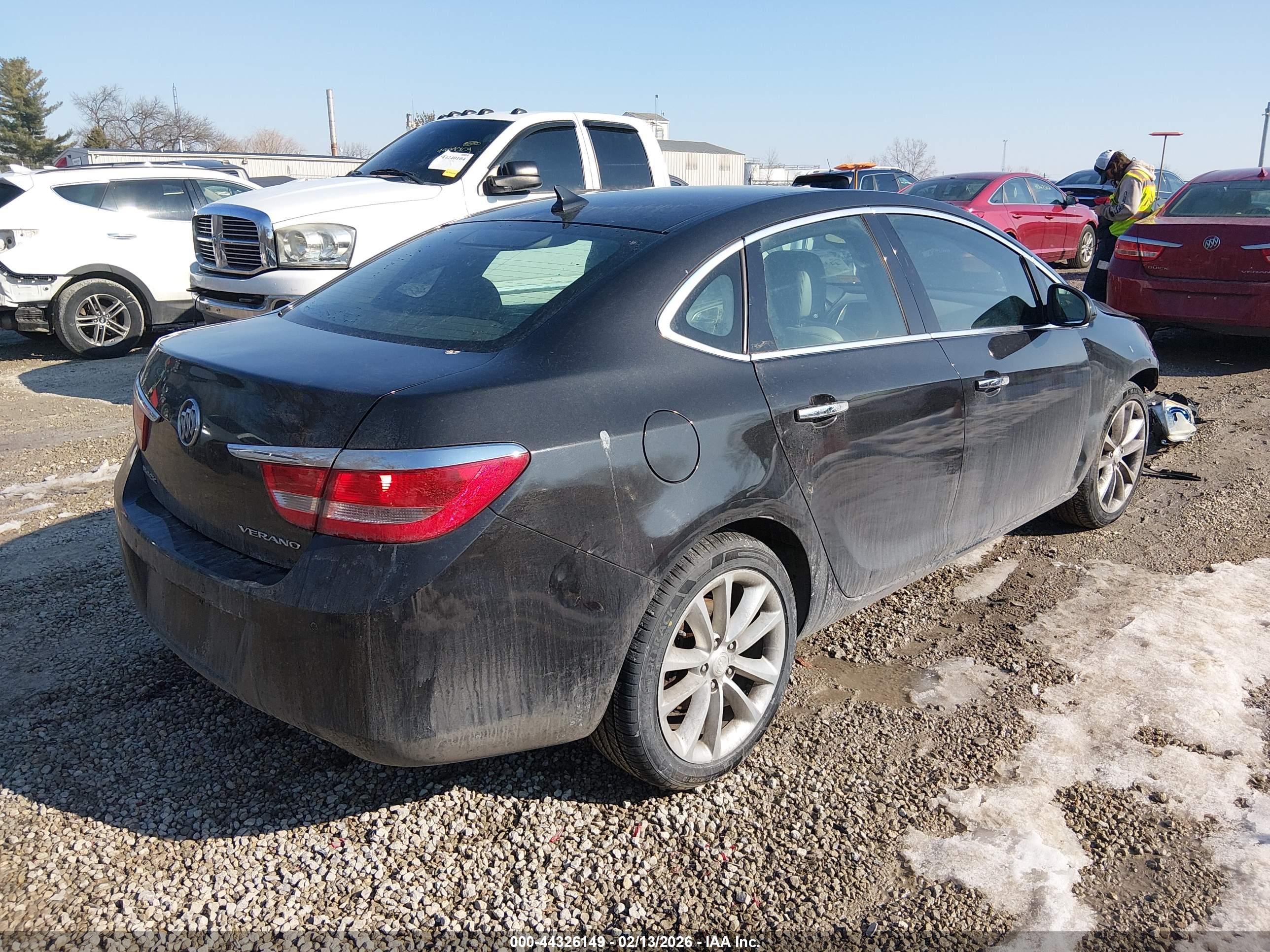 BUICK VERANO image 4