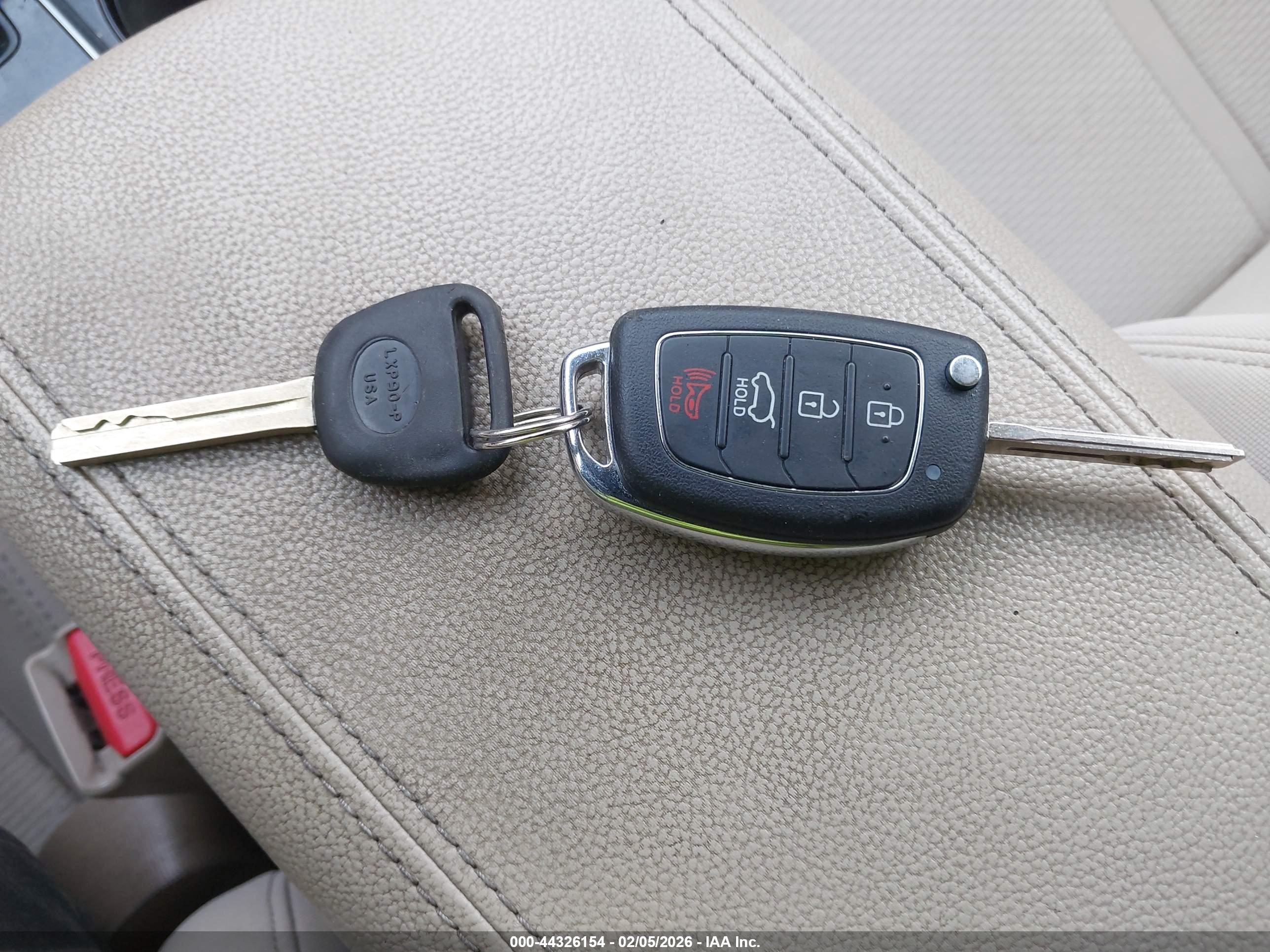 HYUNDAI SONATA image 11