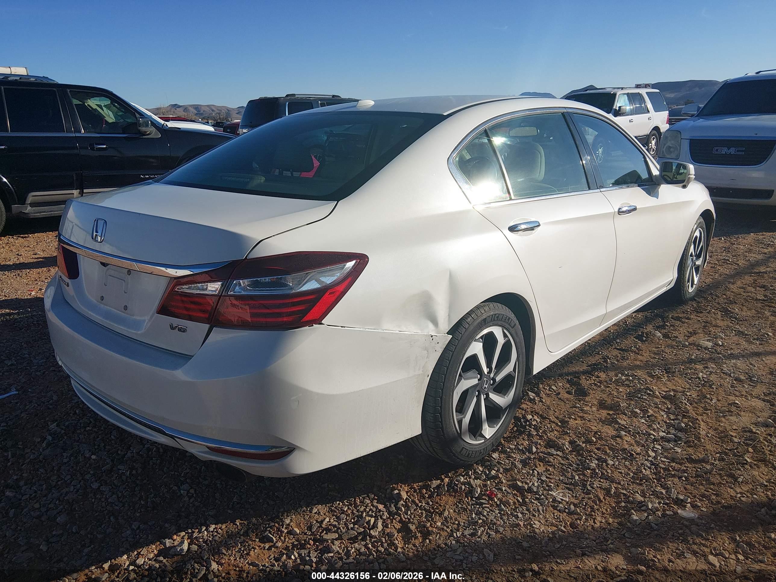 HONDA ACCORD image 4