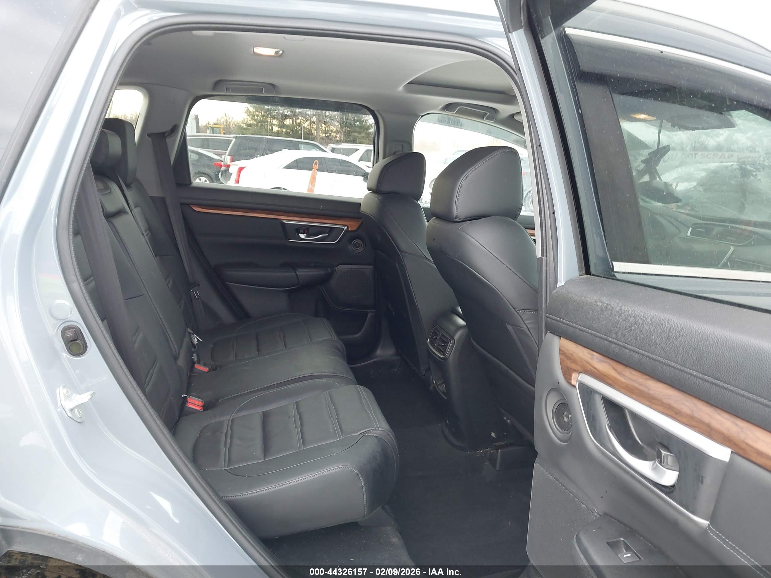 HONDA CR-V image 8
