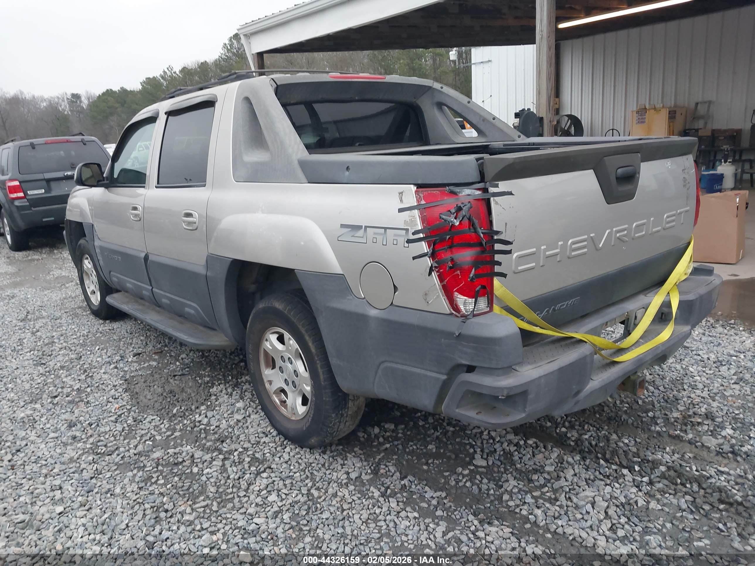 CHEVROLET AVALANCHE image 3