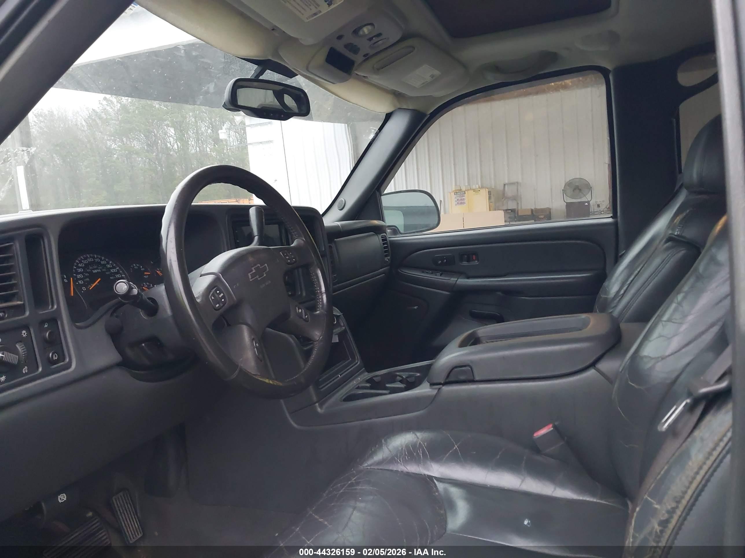 CHEVROLET AVALANCHE image 5