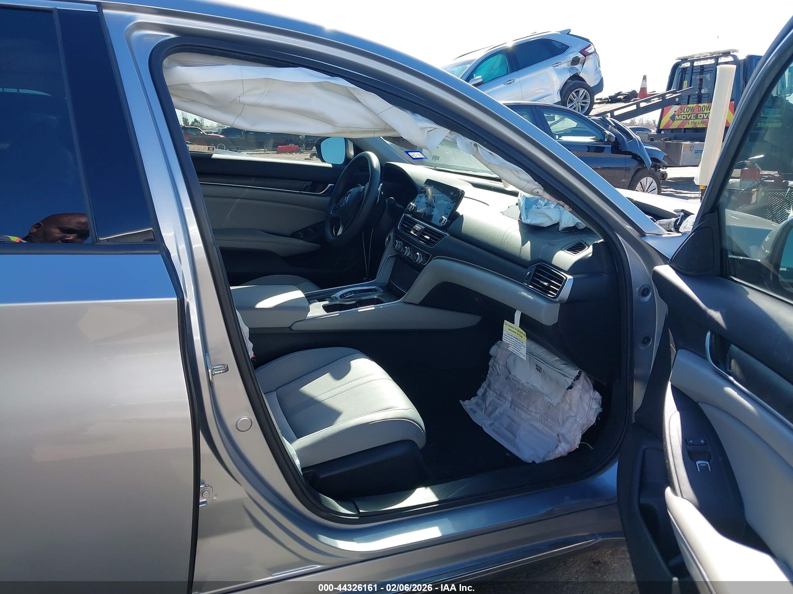 HONDA ACCORD image 5