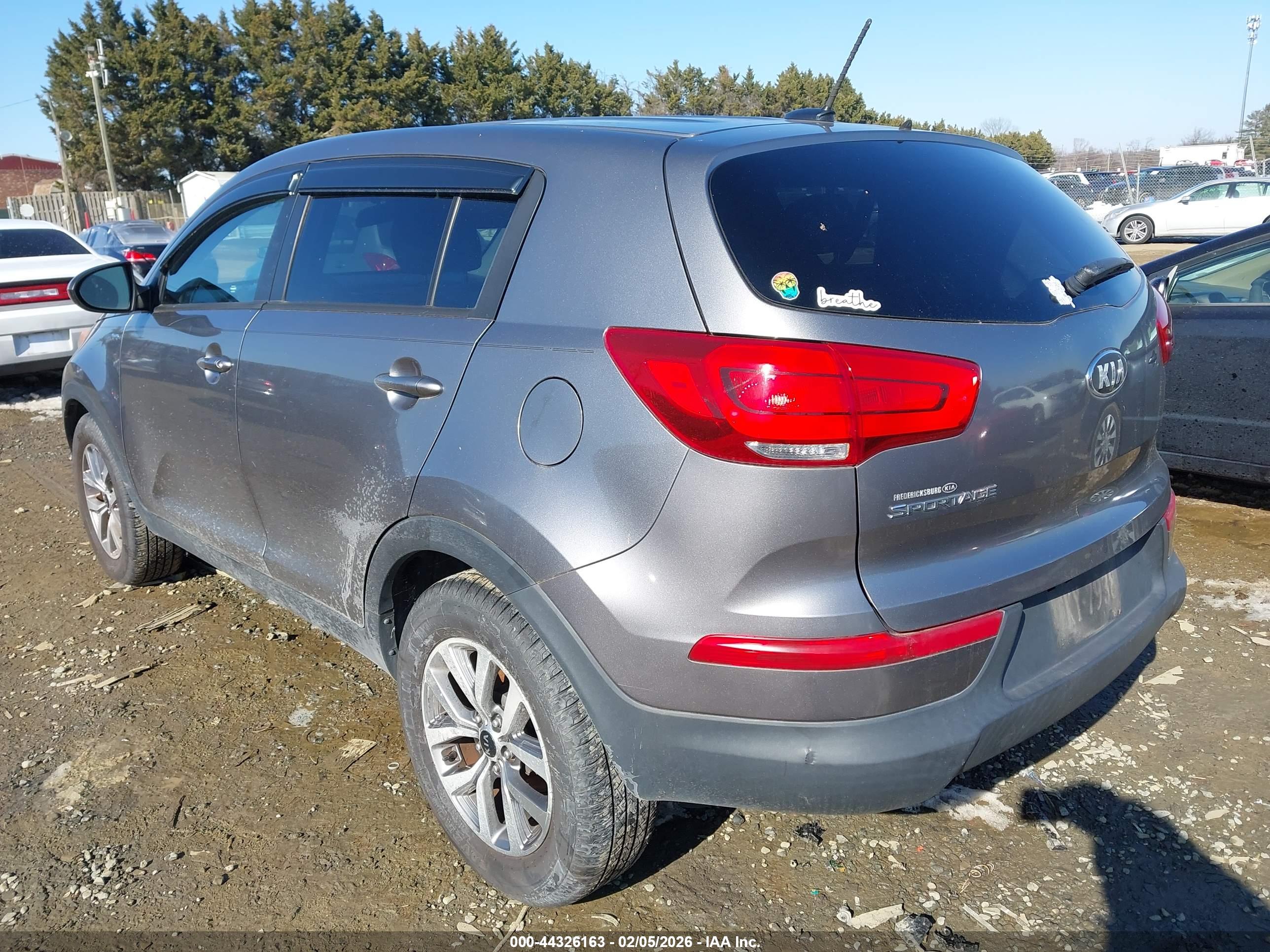 KIA SPORTAGE image 3