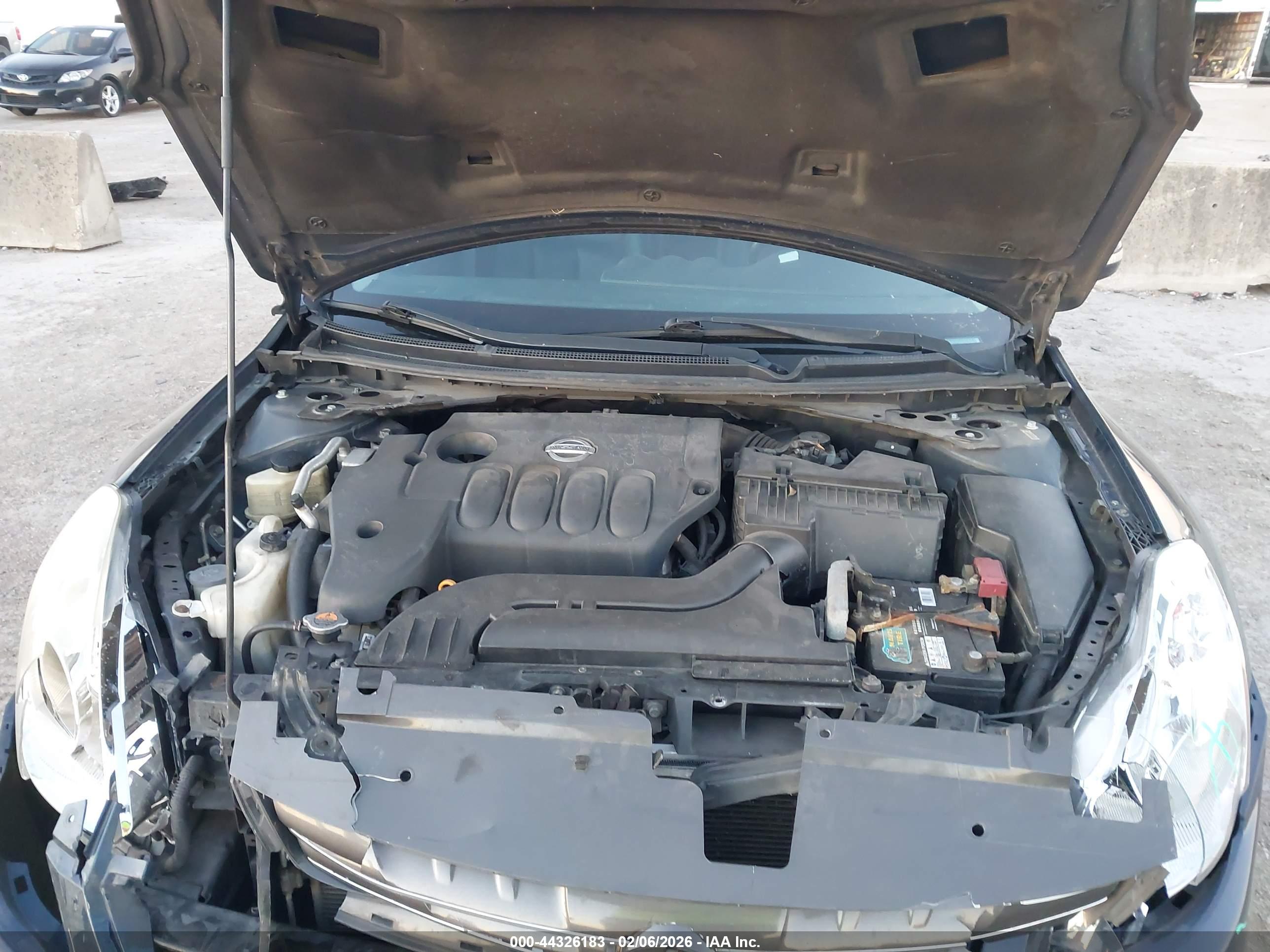 NISSAN ALTIMA image 10
