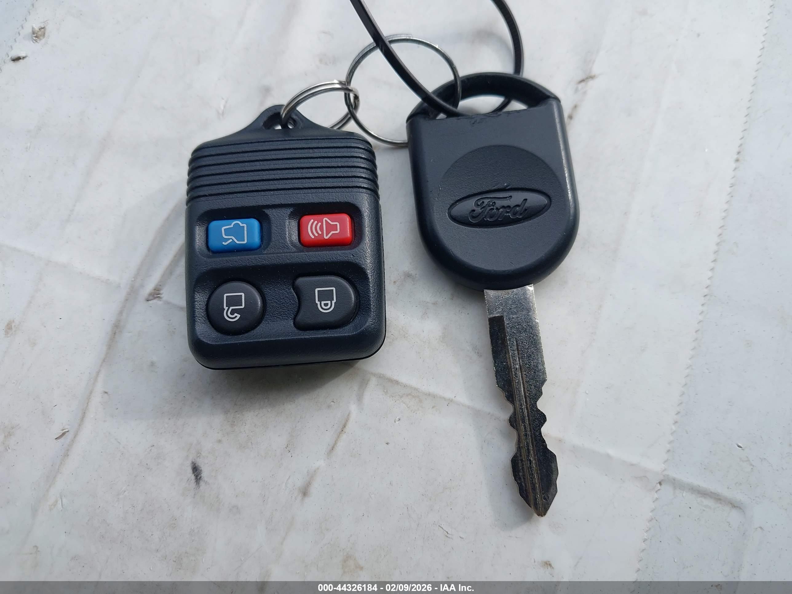 FORD FOCUS image 11
