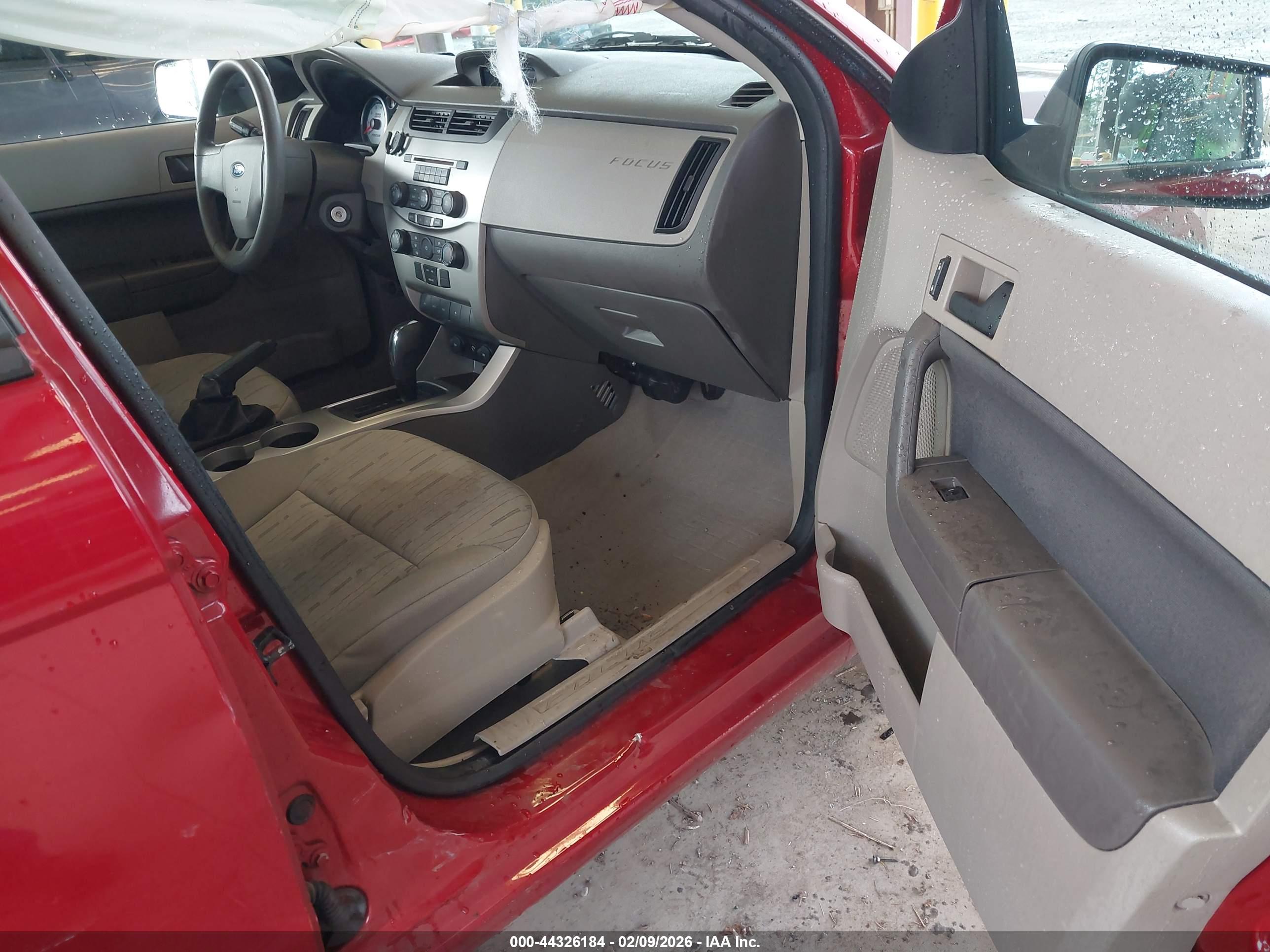 FORD FOCUS image 5