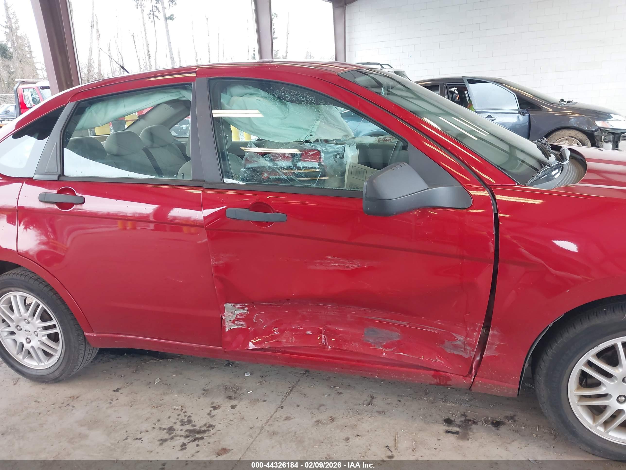 FORD FOCUS image 6