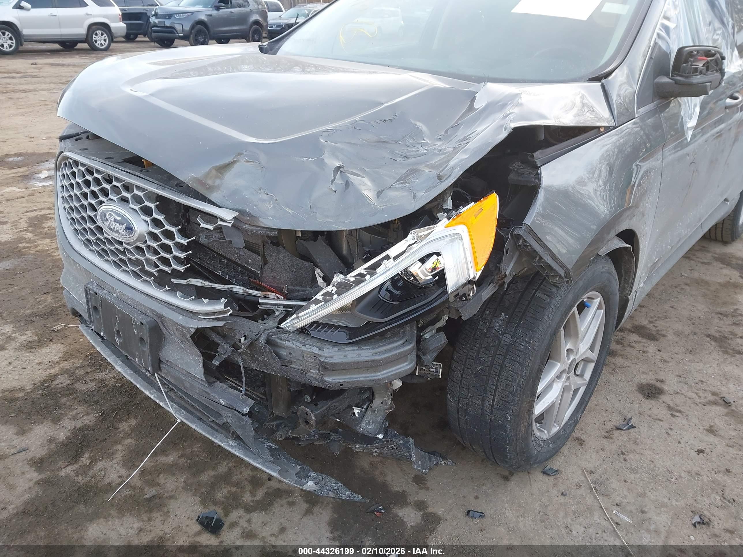 FORD EDGE image 6