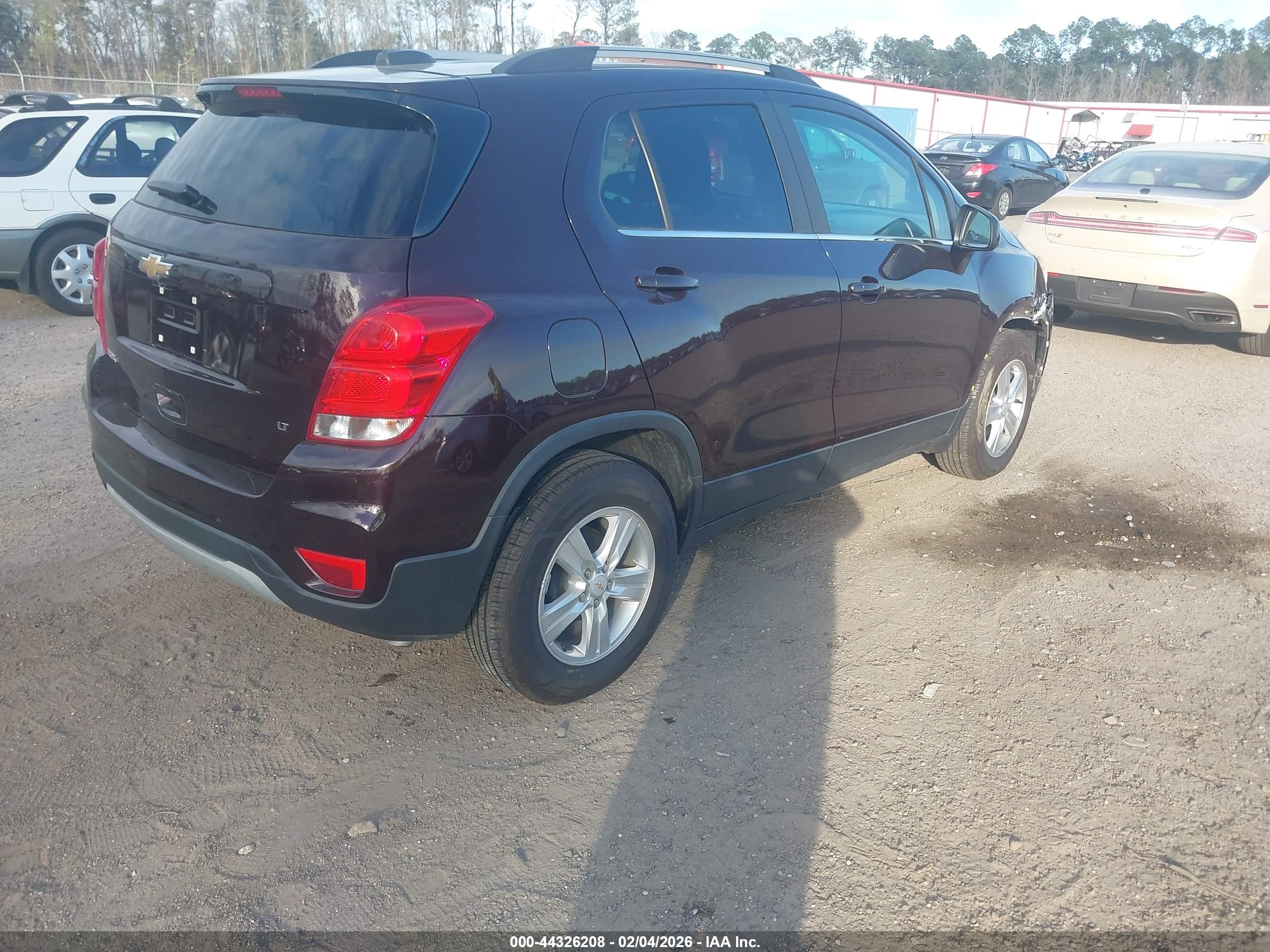 CHEVROLET TRAX image 4