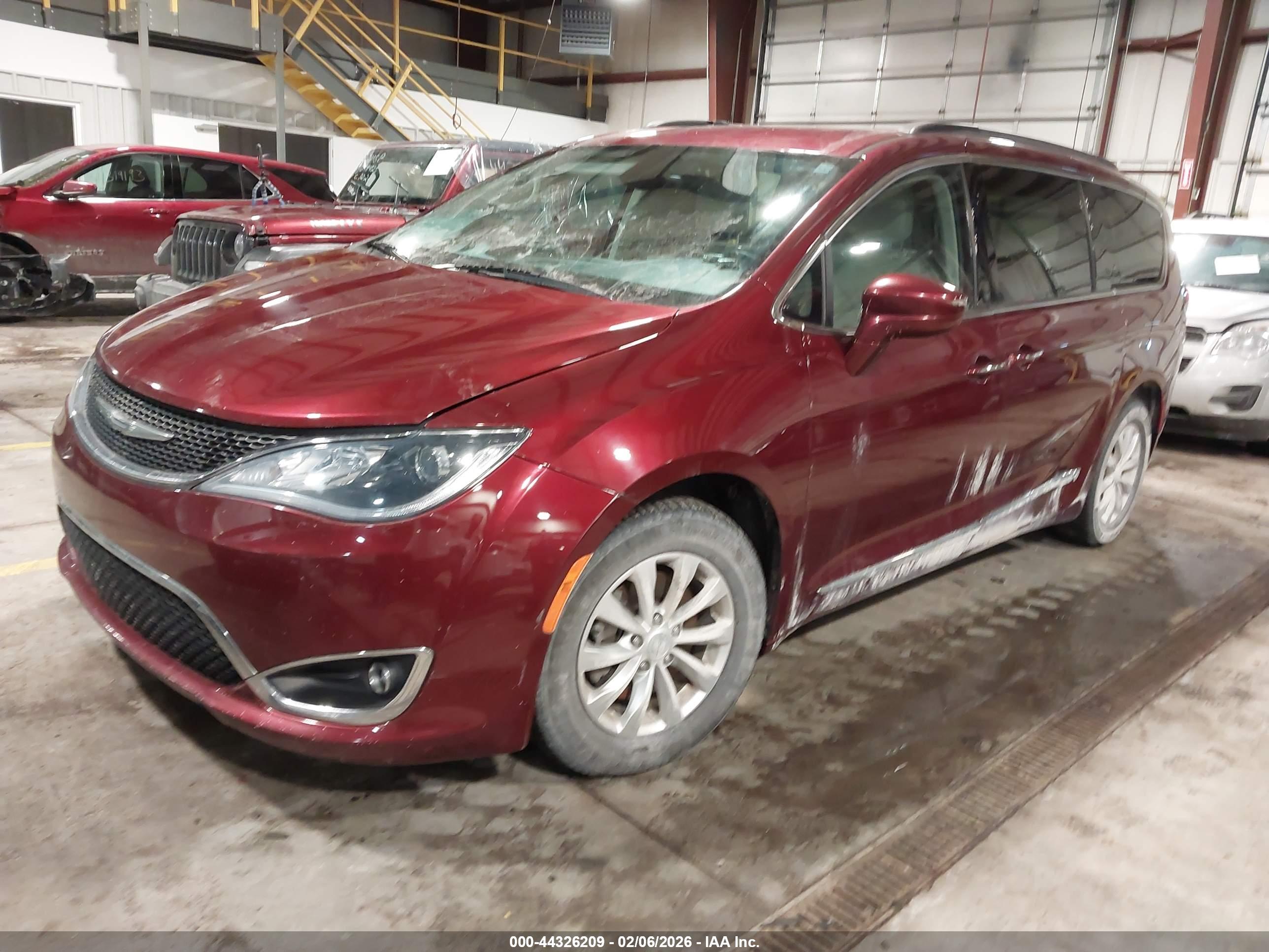 CHRYSLER PACIFICA image 2