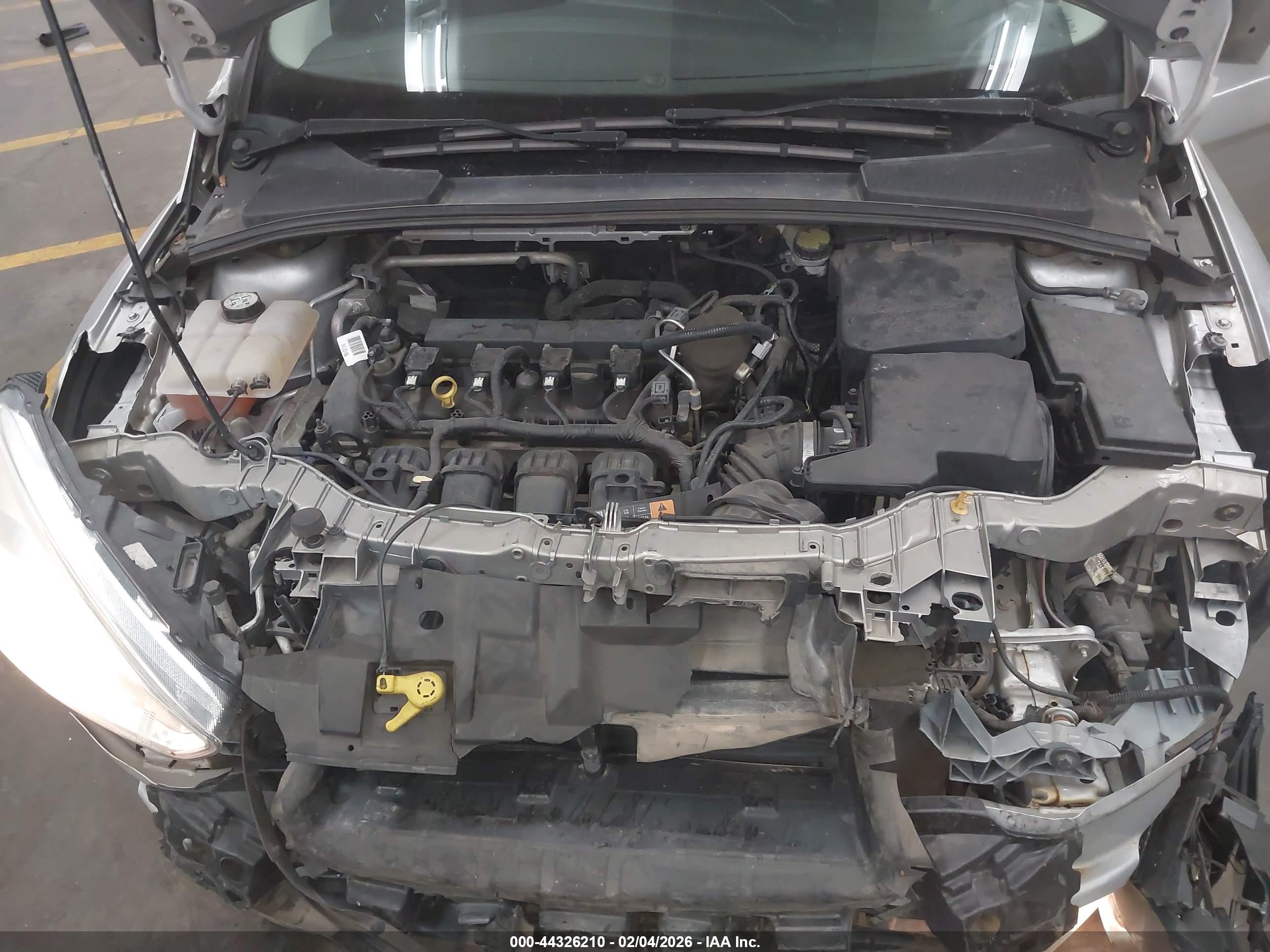 FORD FOCUS image 10