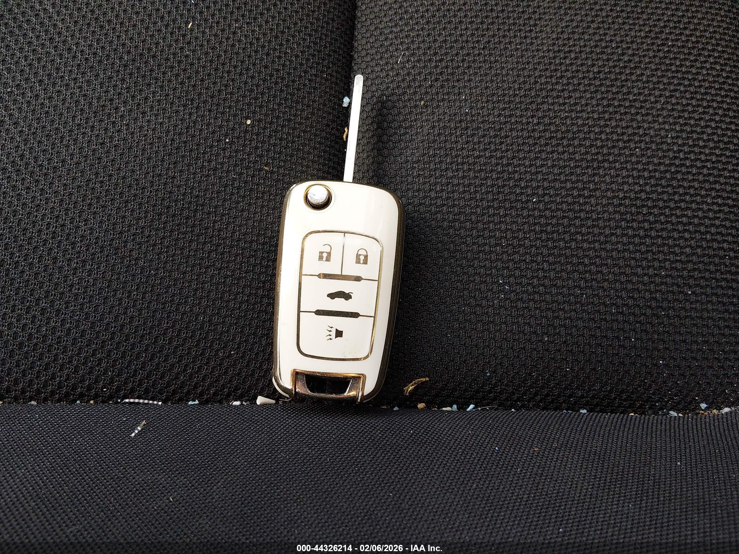 CHEVROLET CRUZE image 11