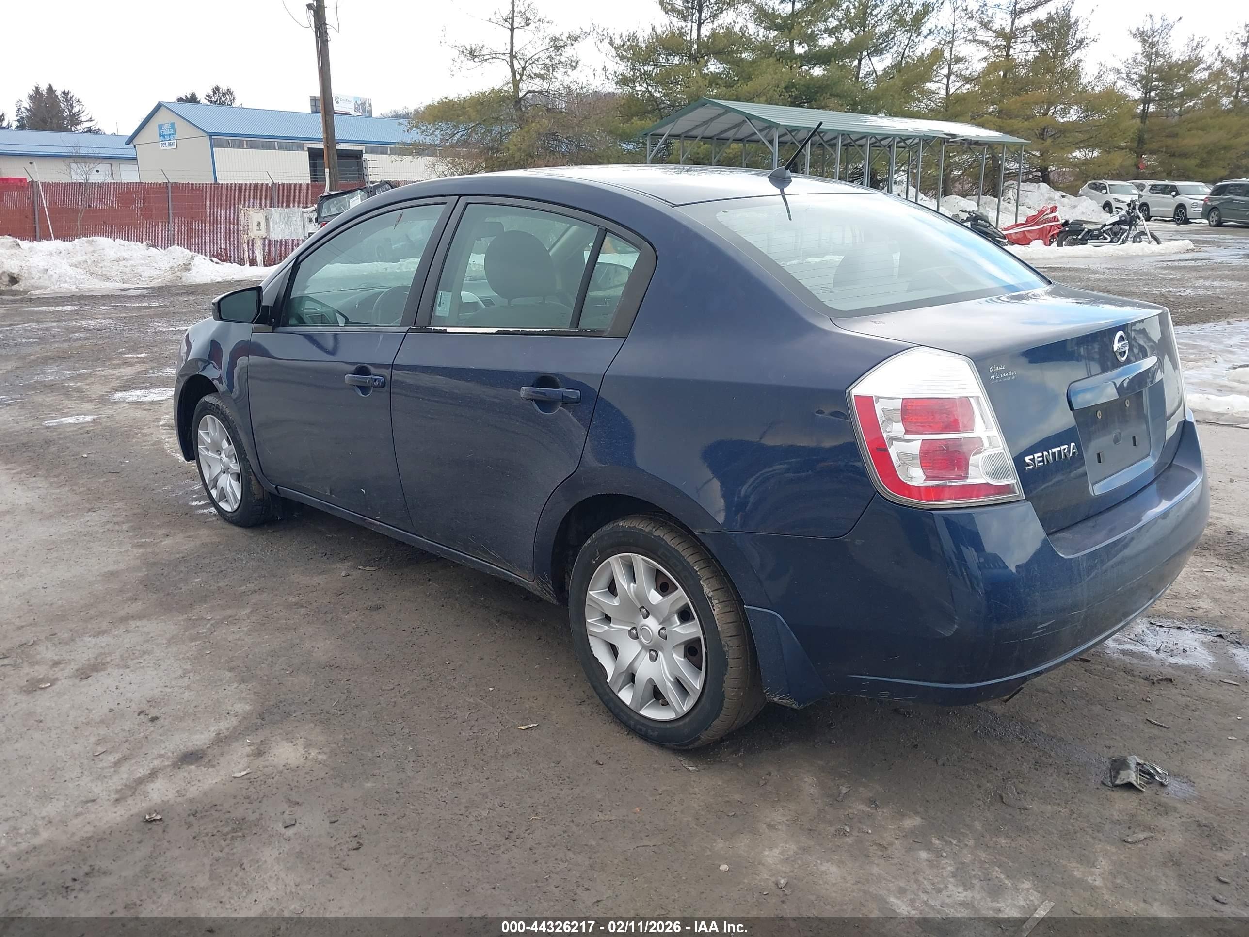 NISSAN SENTRA image 3