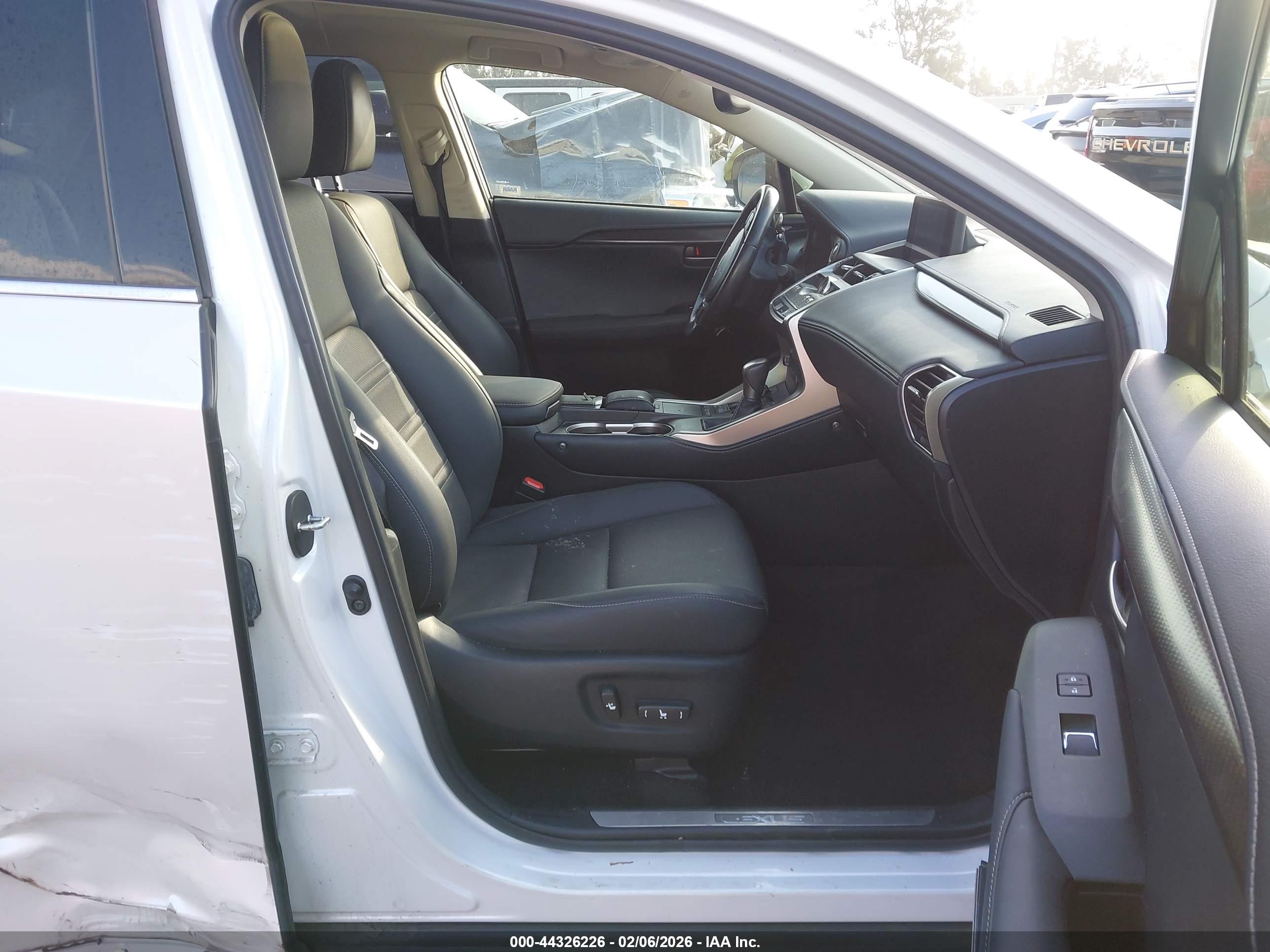 LEXUS NX image 5