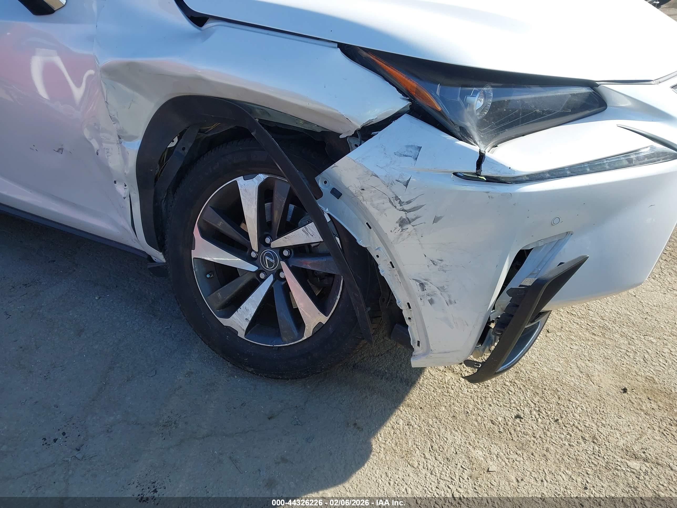 LEXUS NX image 6