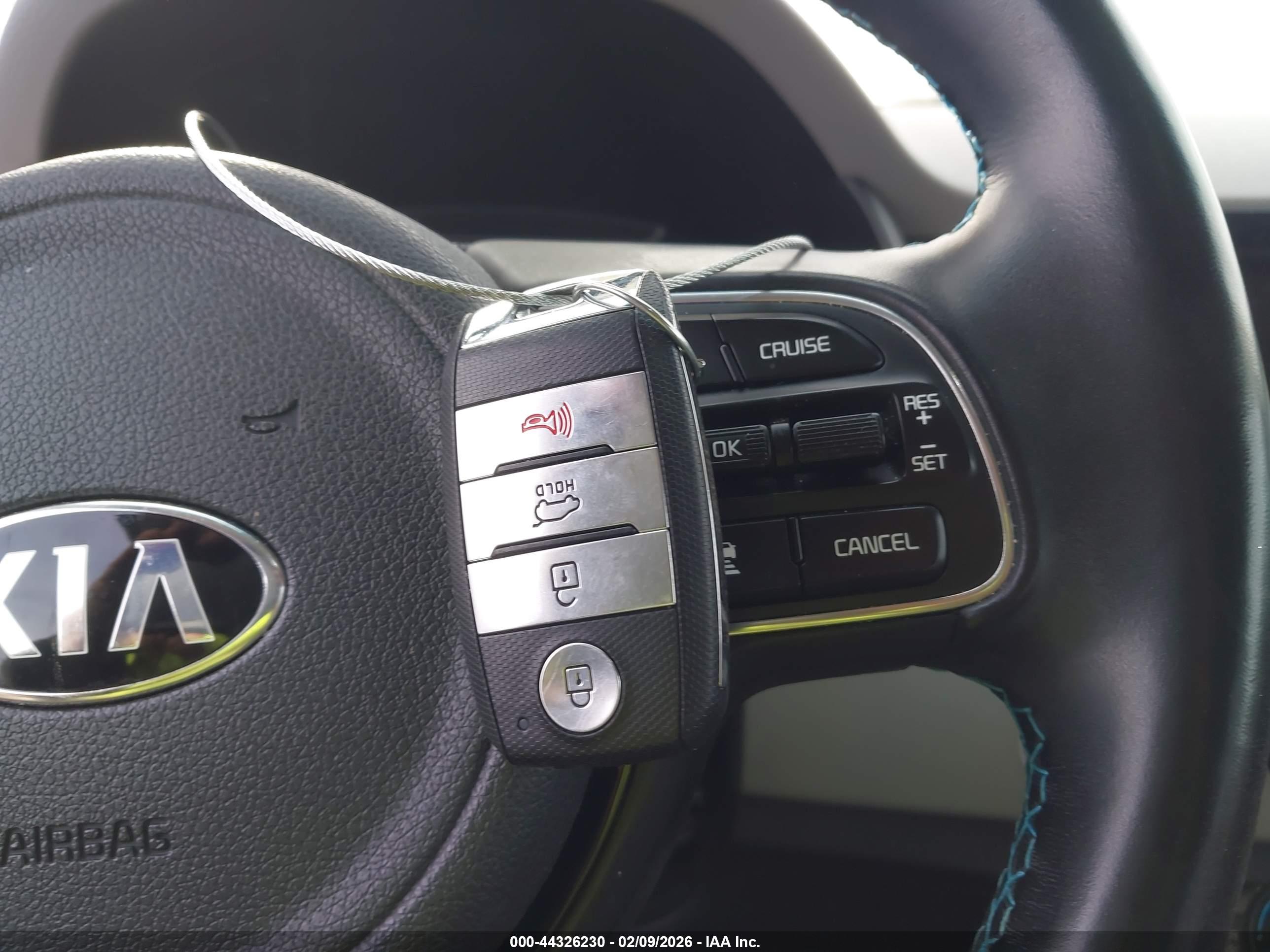 KIA NIRO image 11