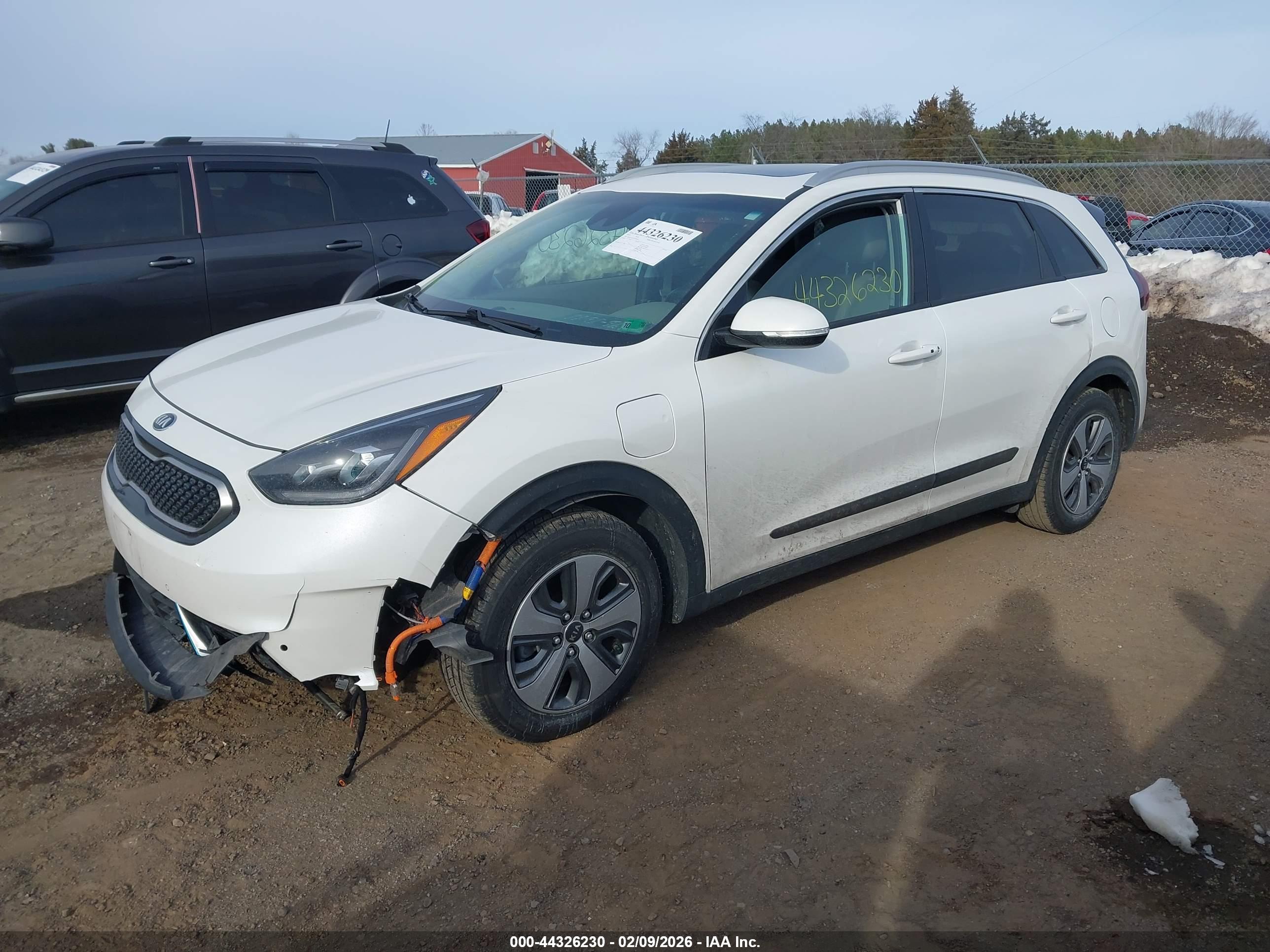 KIA NIRO image 2