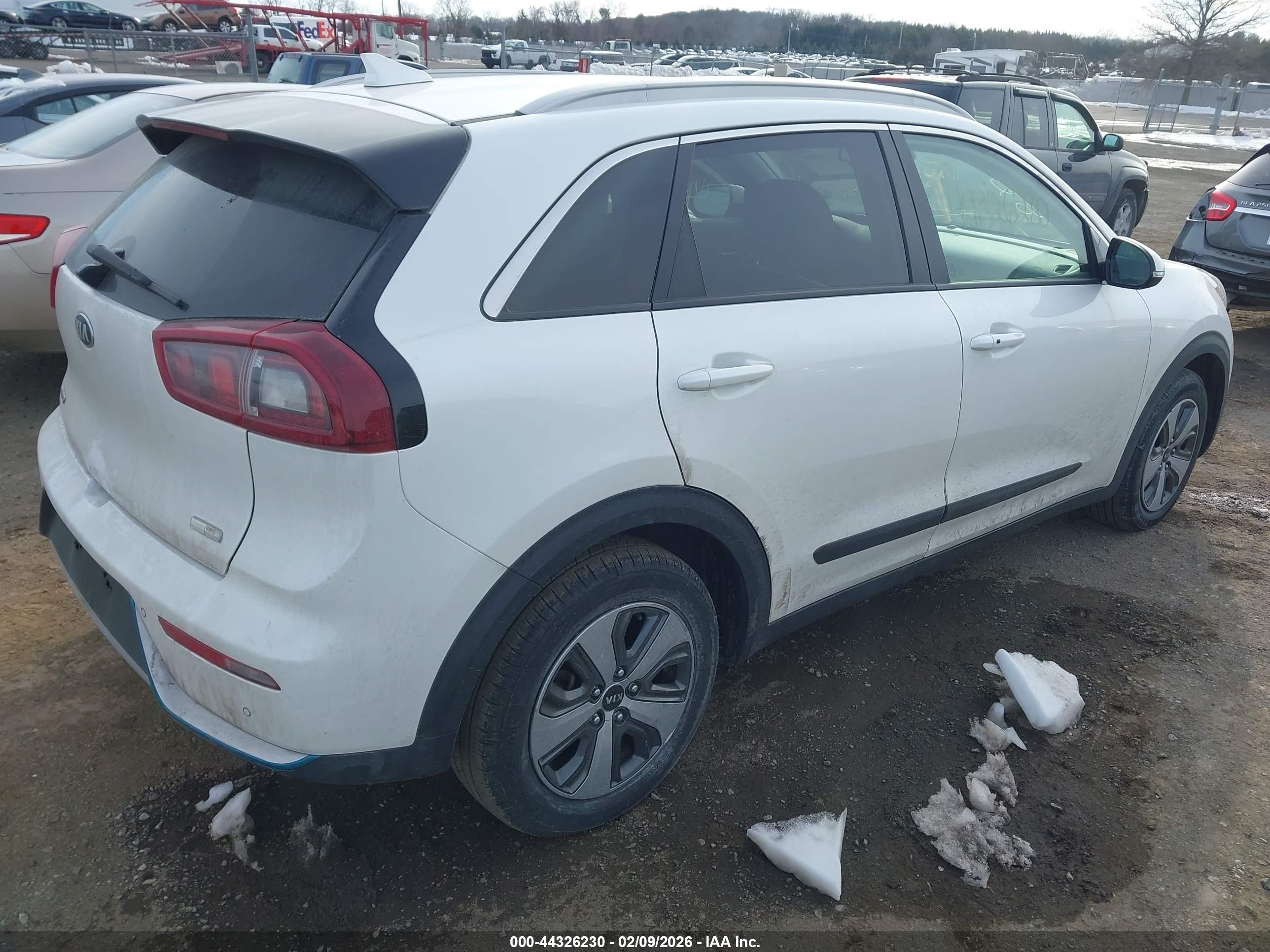 KIA NIRO image 4