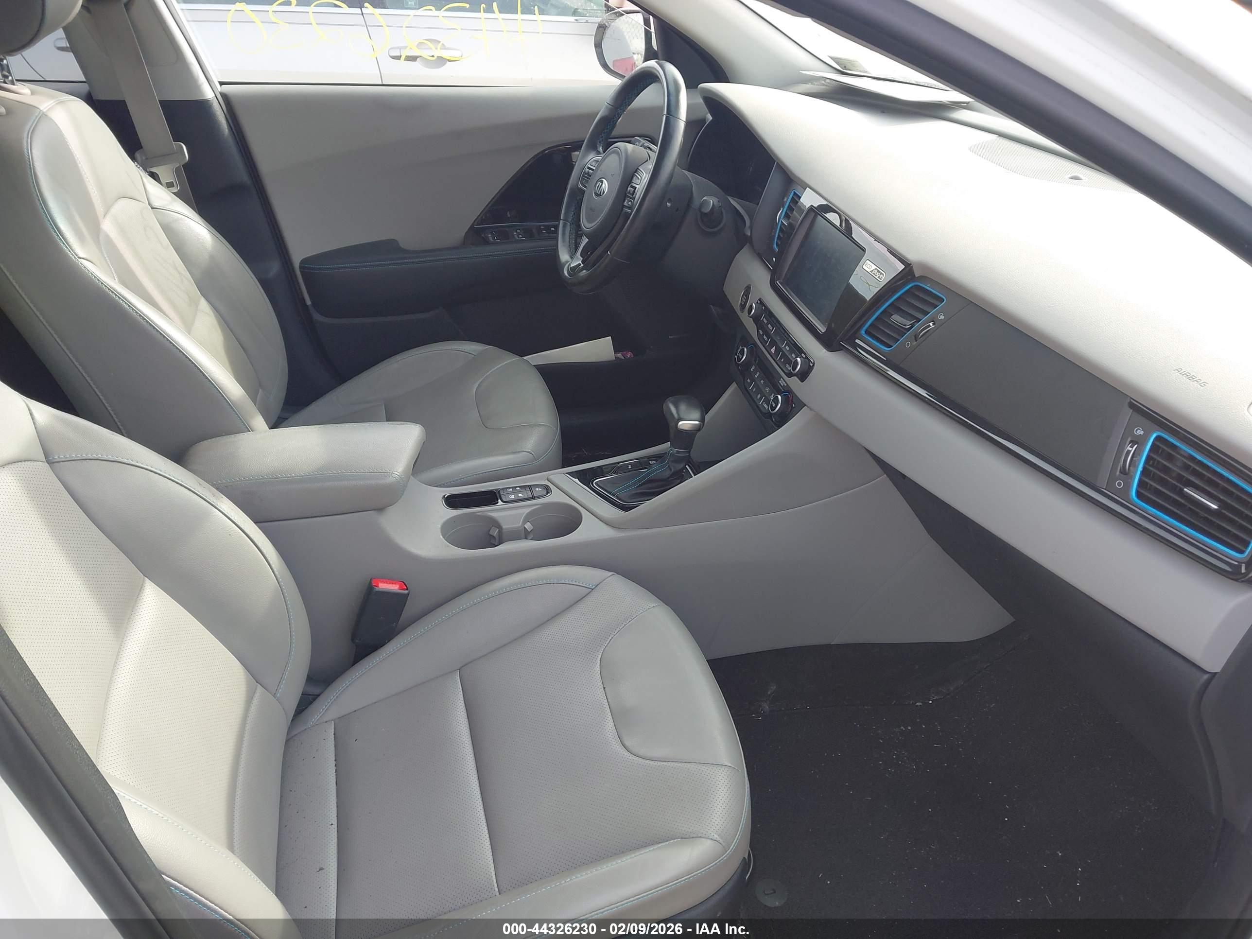 KIA NIRO image 5