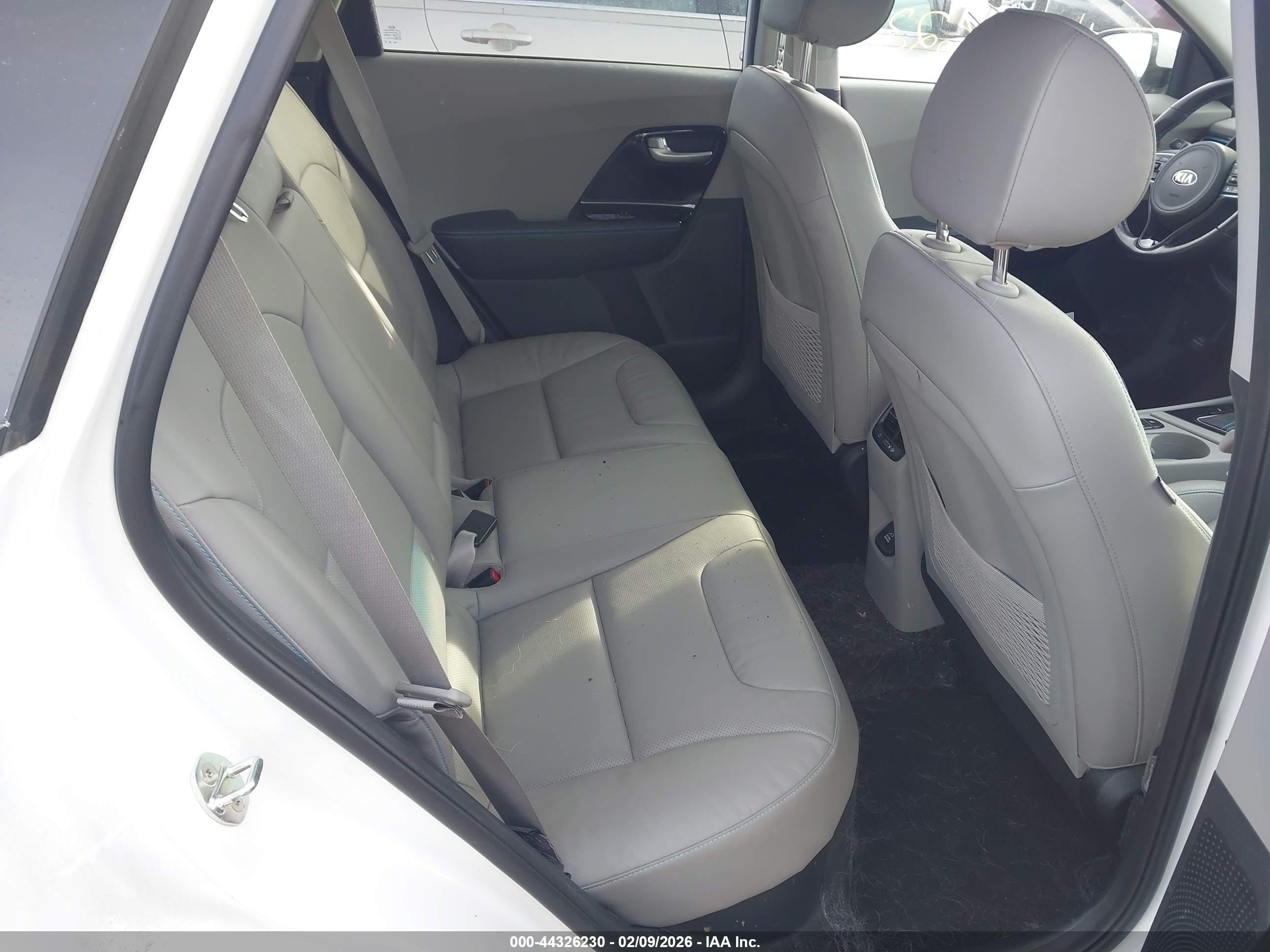 KIA NIRO image 8