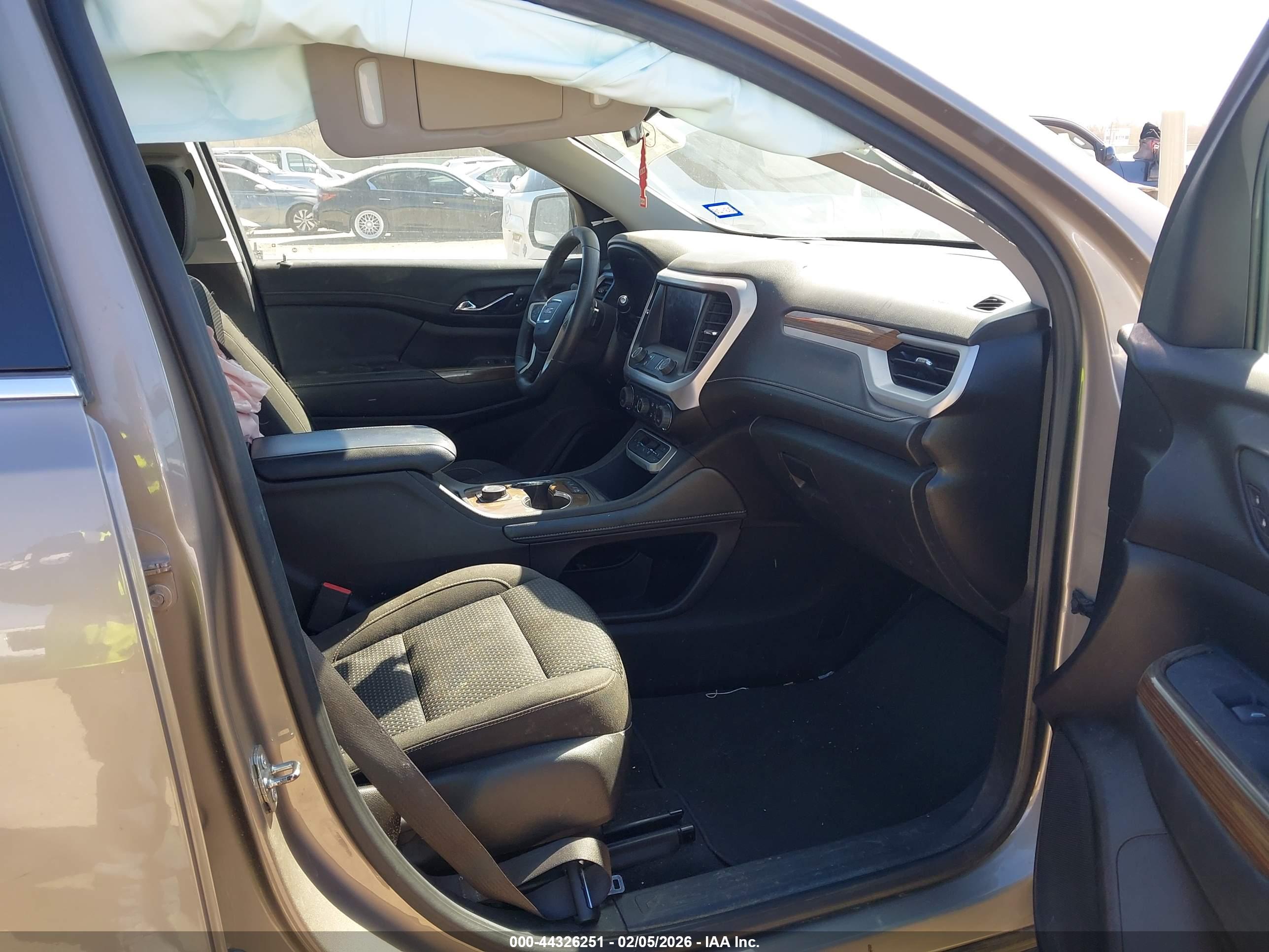 GMC ACADIA image 5