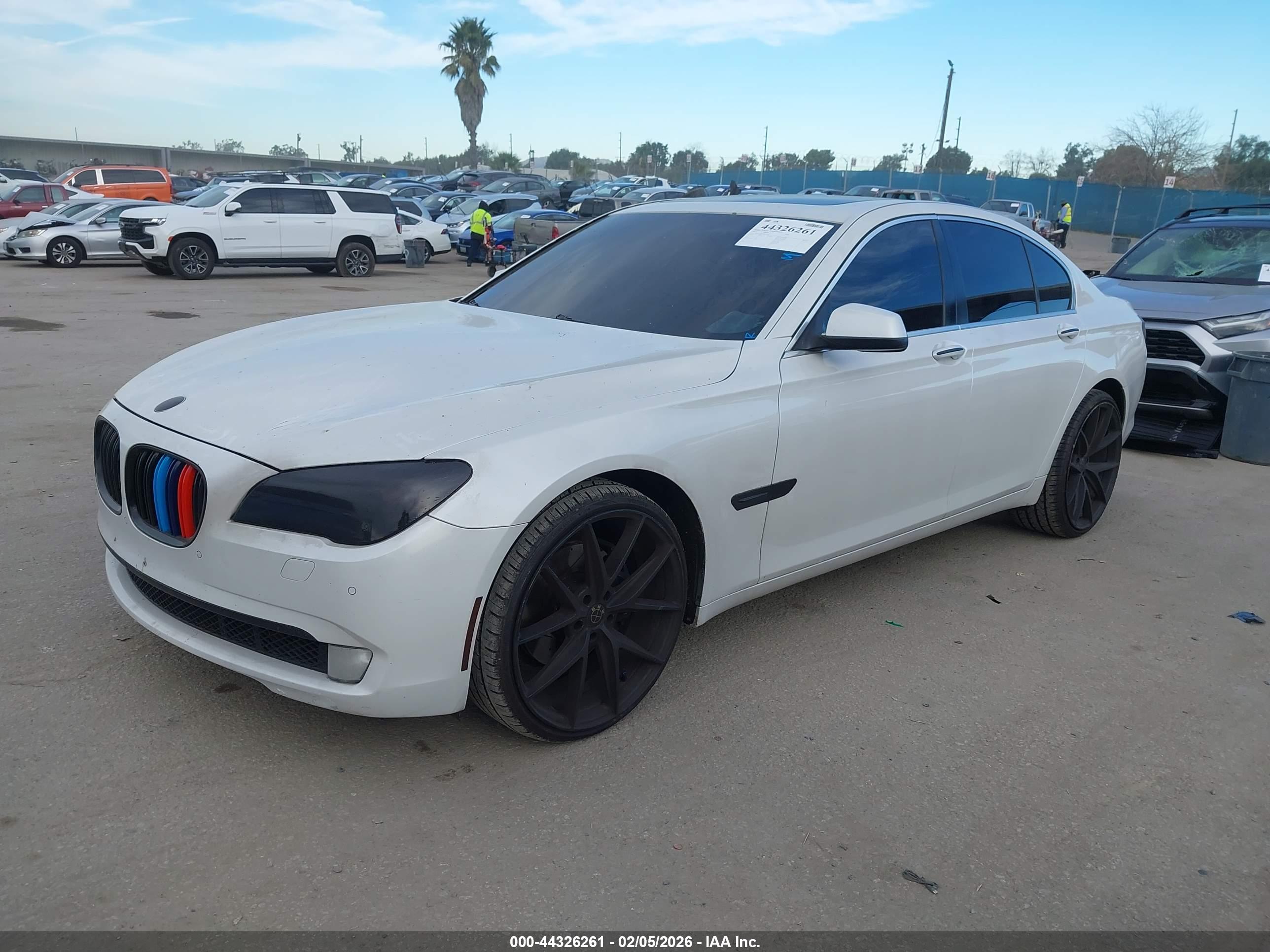 BMW 740I image 2