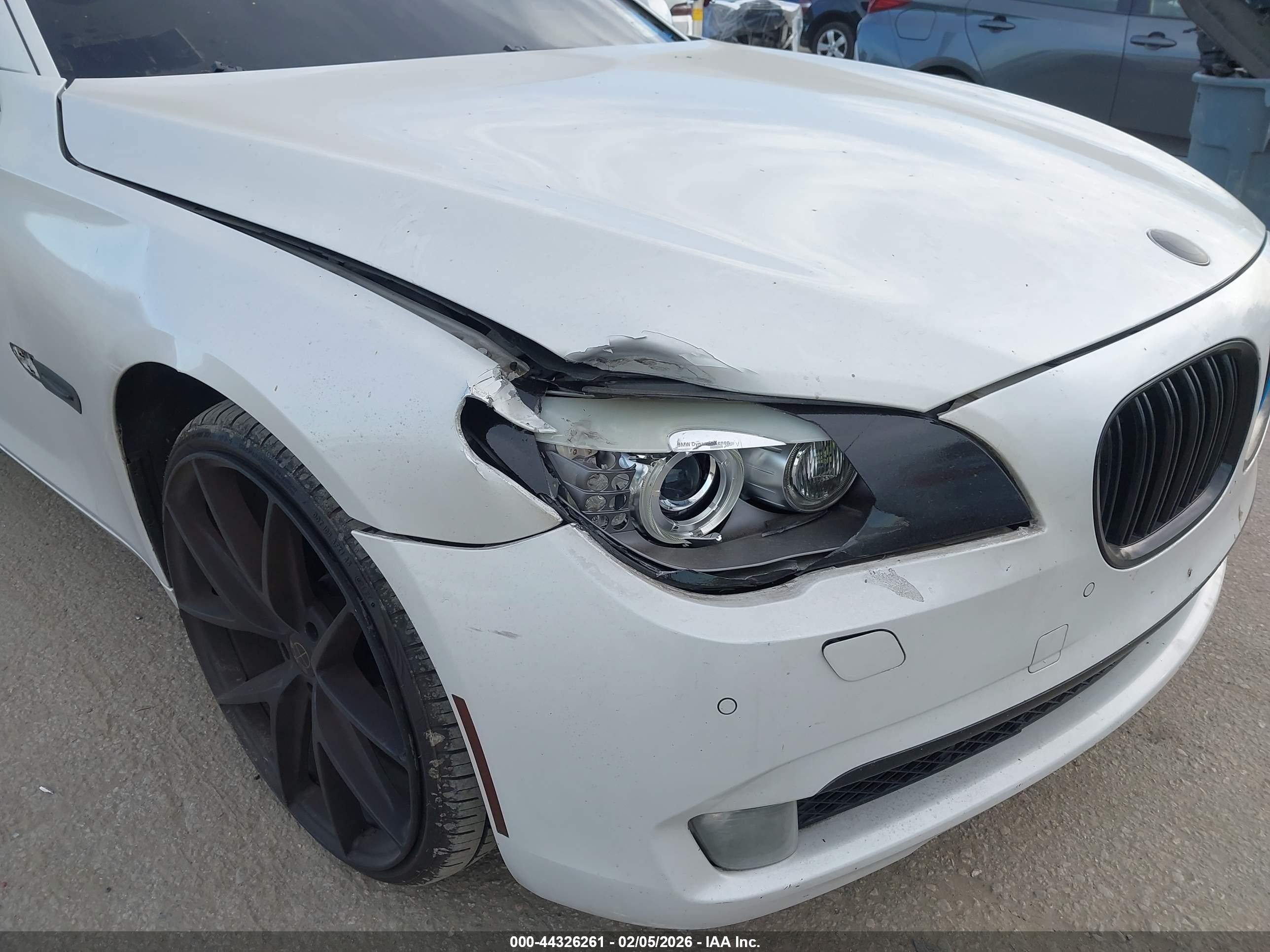 BMW 740I image 6