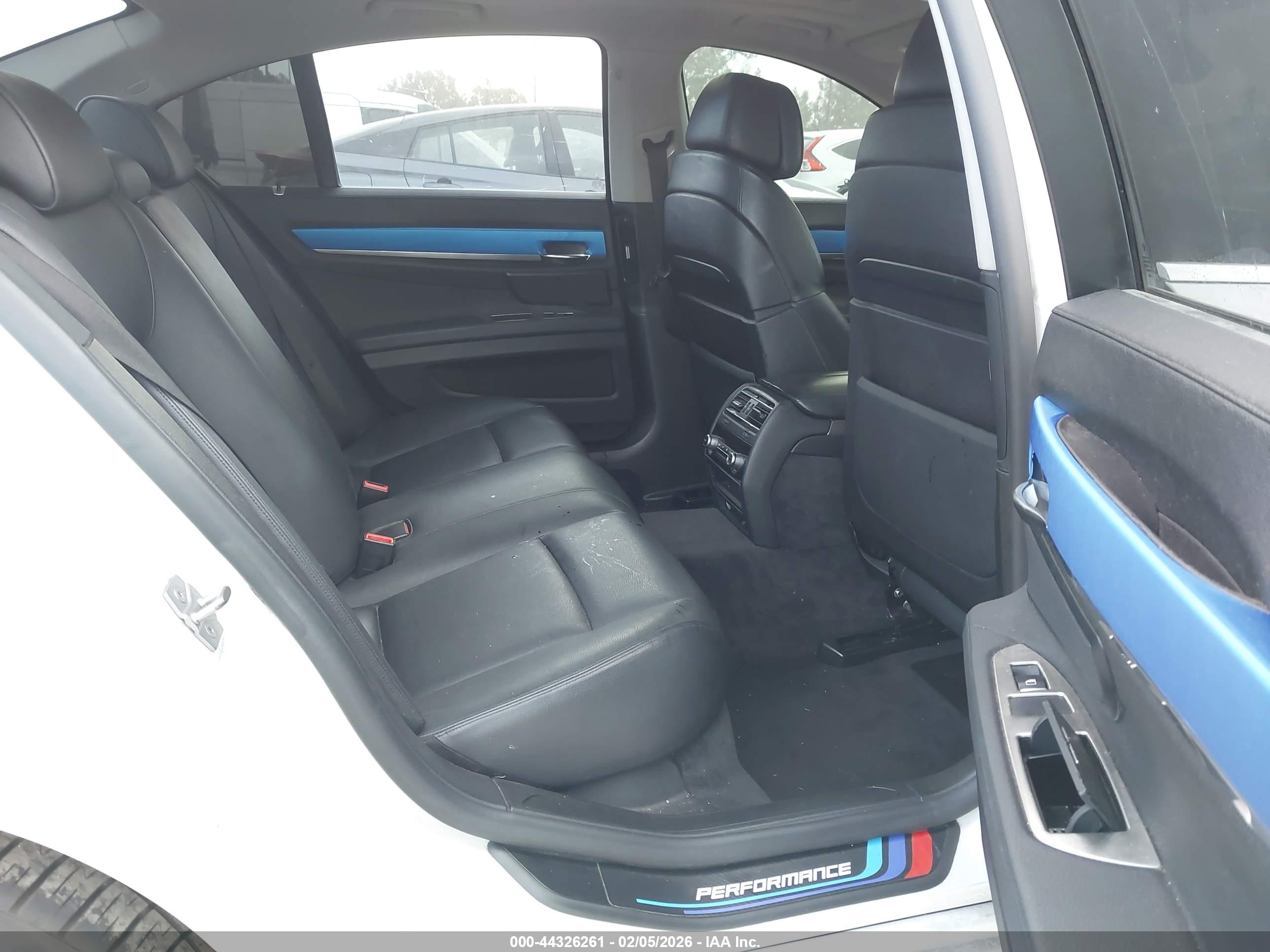 BMW 740I image 8