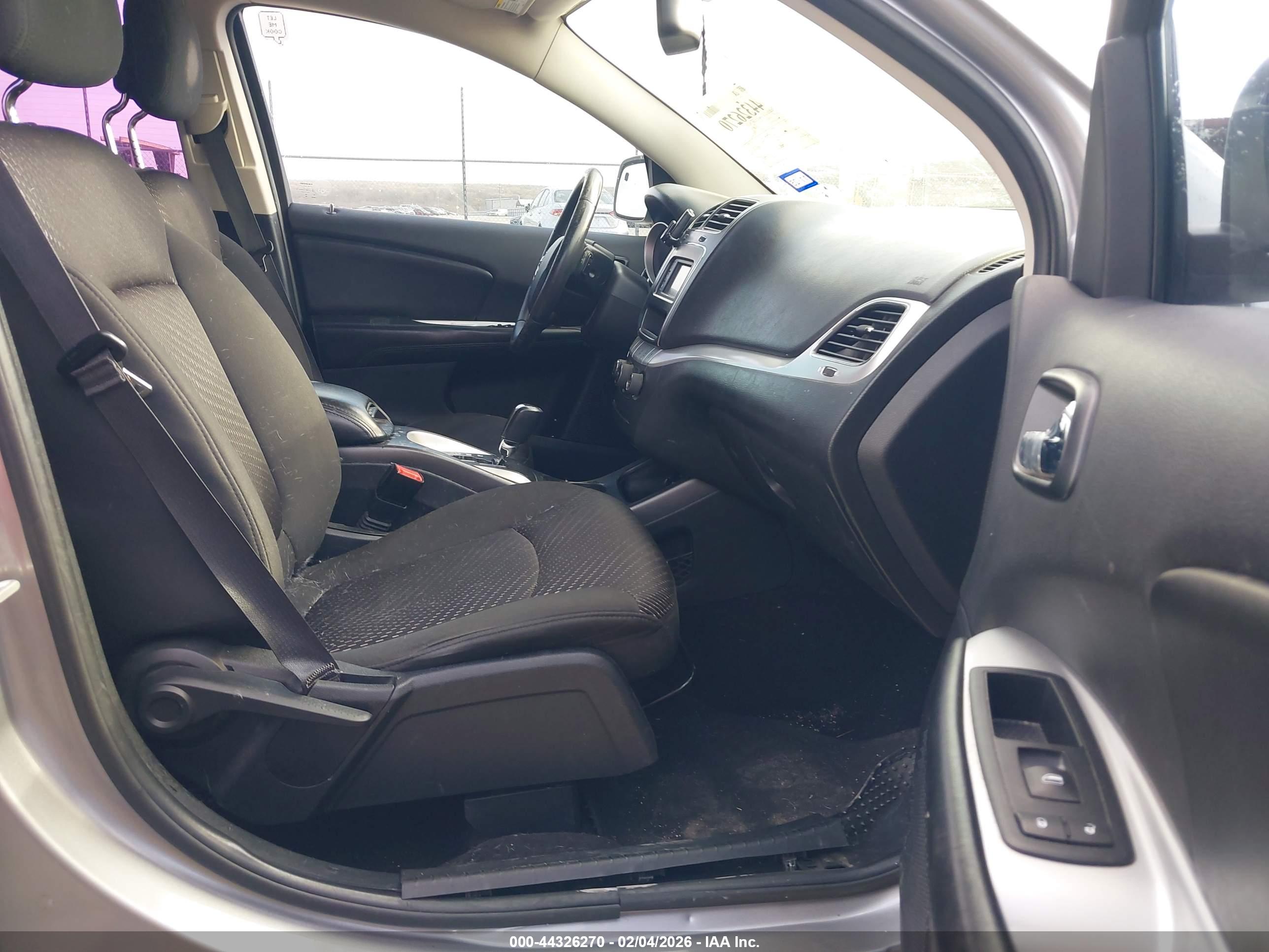 DODGE JOURNEY image 5