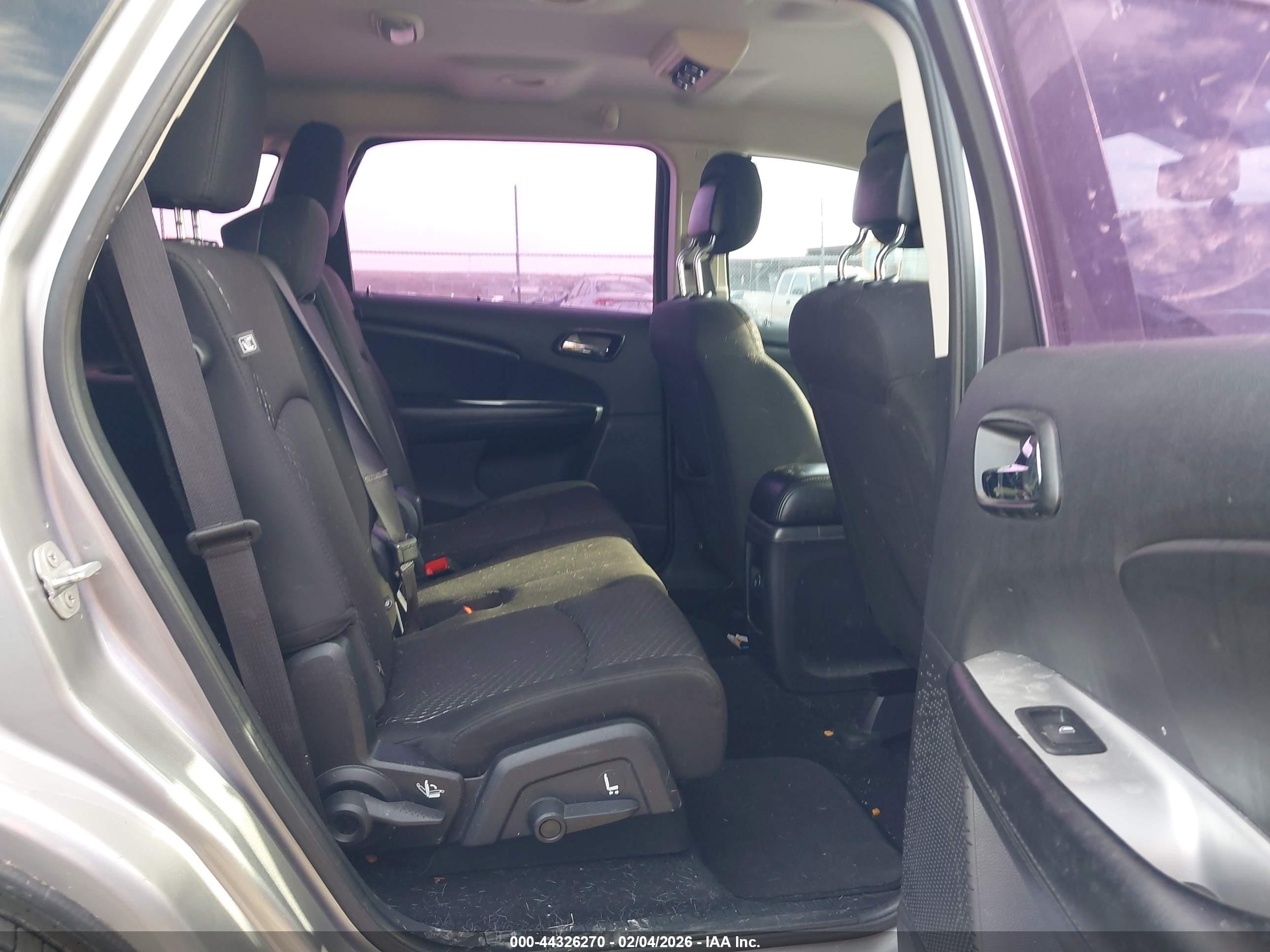 DODGE JOURNEY image 8